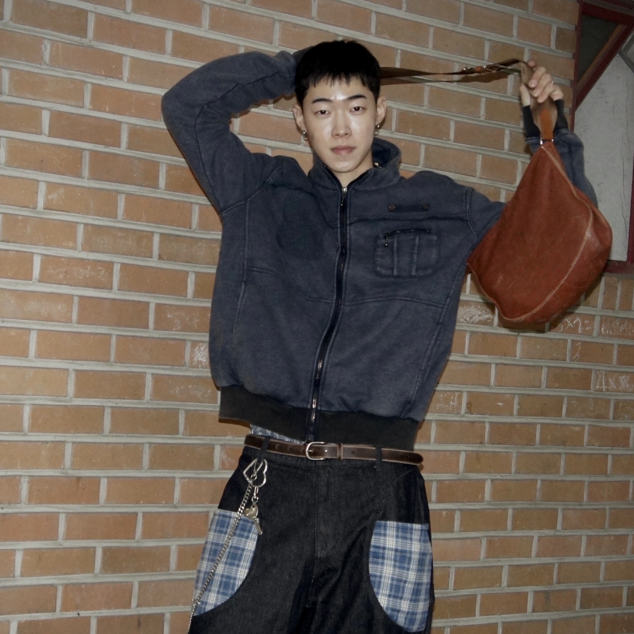 MAINBOOTH Field Combat Jacket NAVY 착용 스타일 - 3