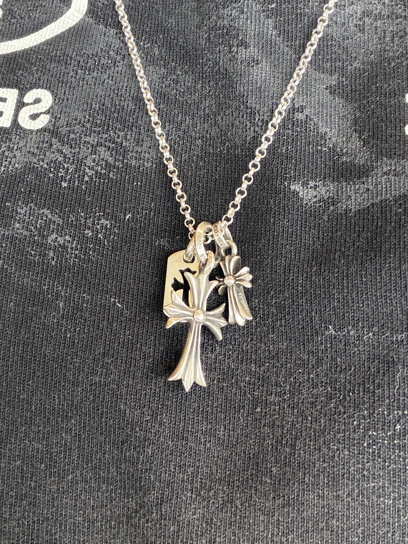 Hansroom Chrome Hearts Tiny CH cross Charm, Hansroom Chrome Hearts Baby fat crs charm 착용 스타일 - 2