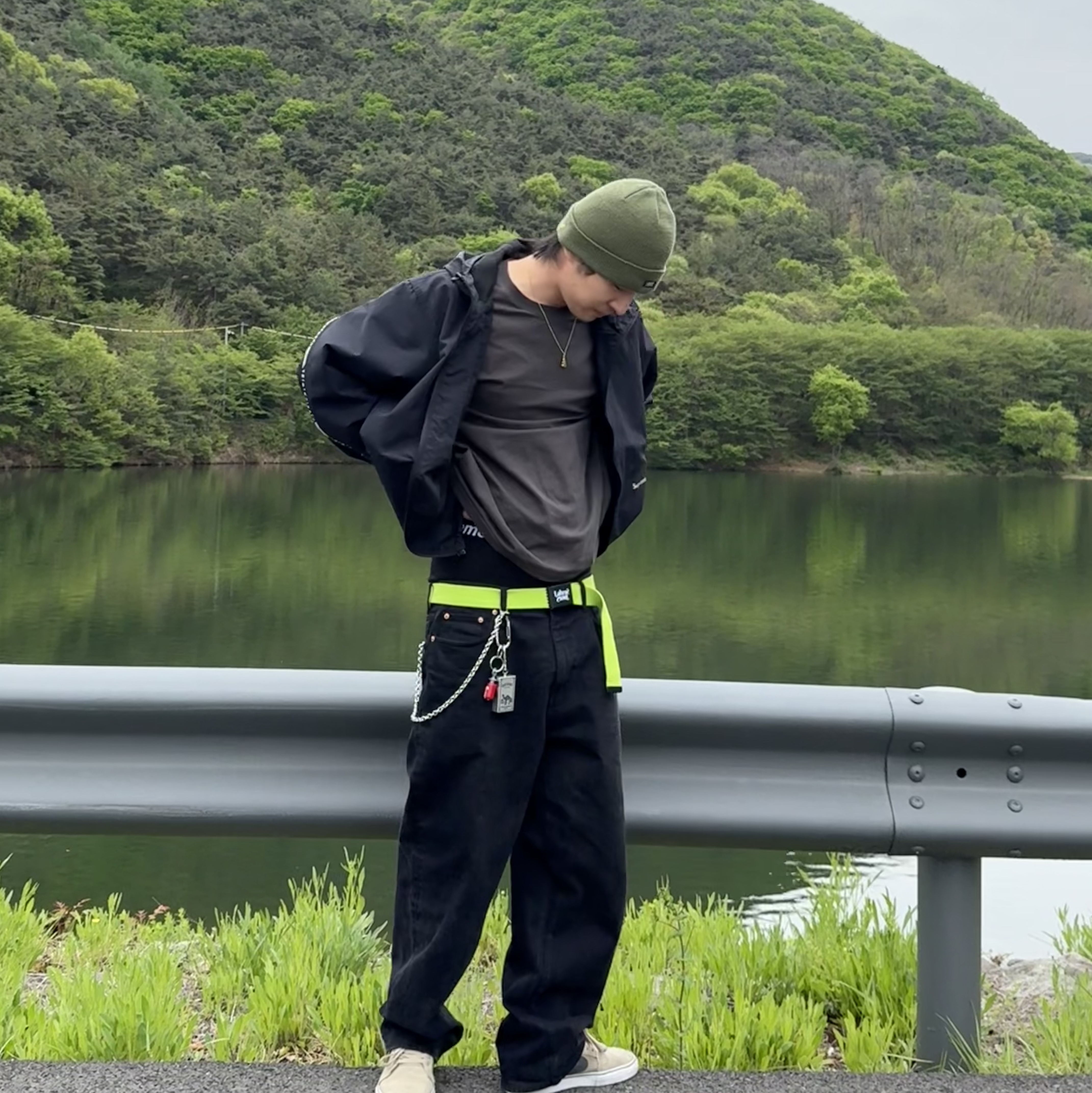 Supreme Reflective Zip Hooded Jacket Black - 21SS, Palace EL Script P90 Baggy Jean Black - 24FW 착용 스타일