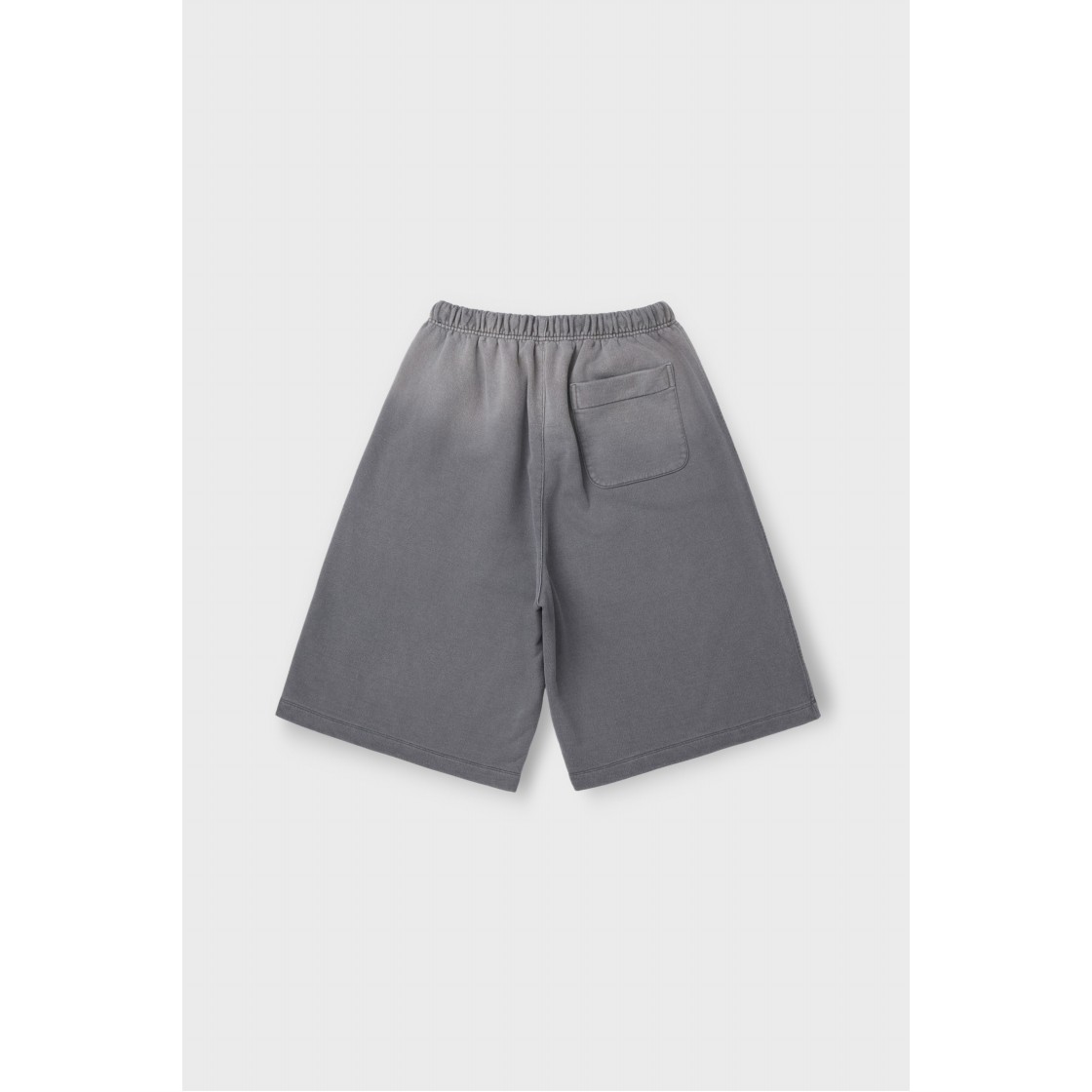 이로 뉴앙스 스웻 다잉 버뮤다 쇼츠 라이트 그레이(Iro Nuanced Sweat Dyed Bermuda Shorts Light Gray) - 3