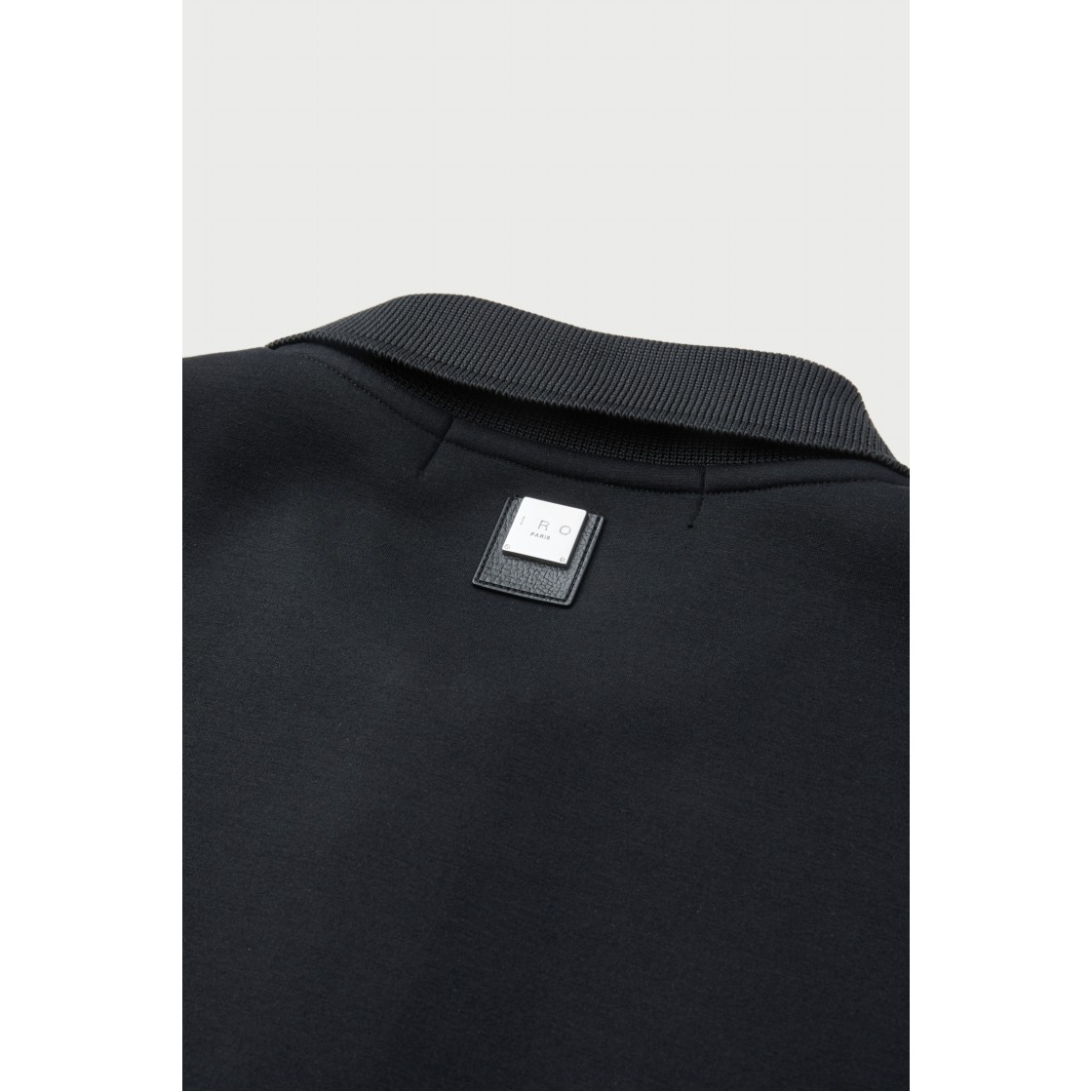 이로 에바지옹 오버핏 카라 반팔 쿠션 티셔츠 블랙(Iro Evasion Oversized Collar Short Sleeve Cushion T-Shirt Black) - 6