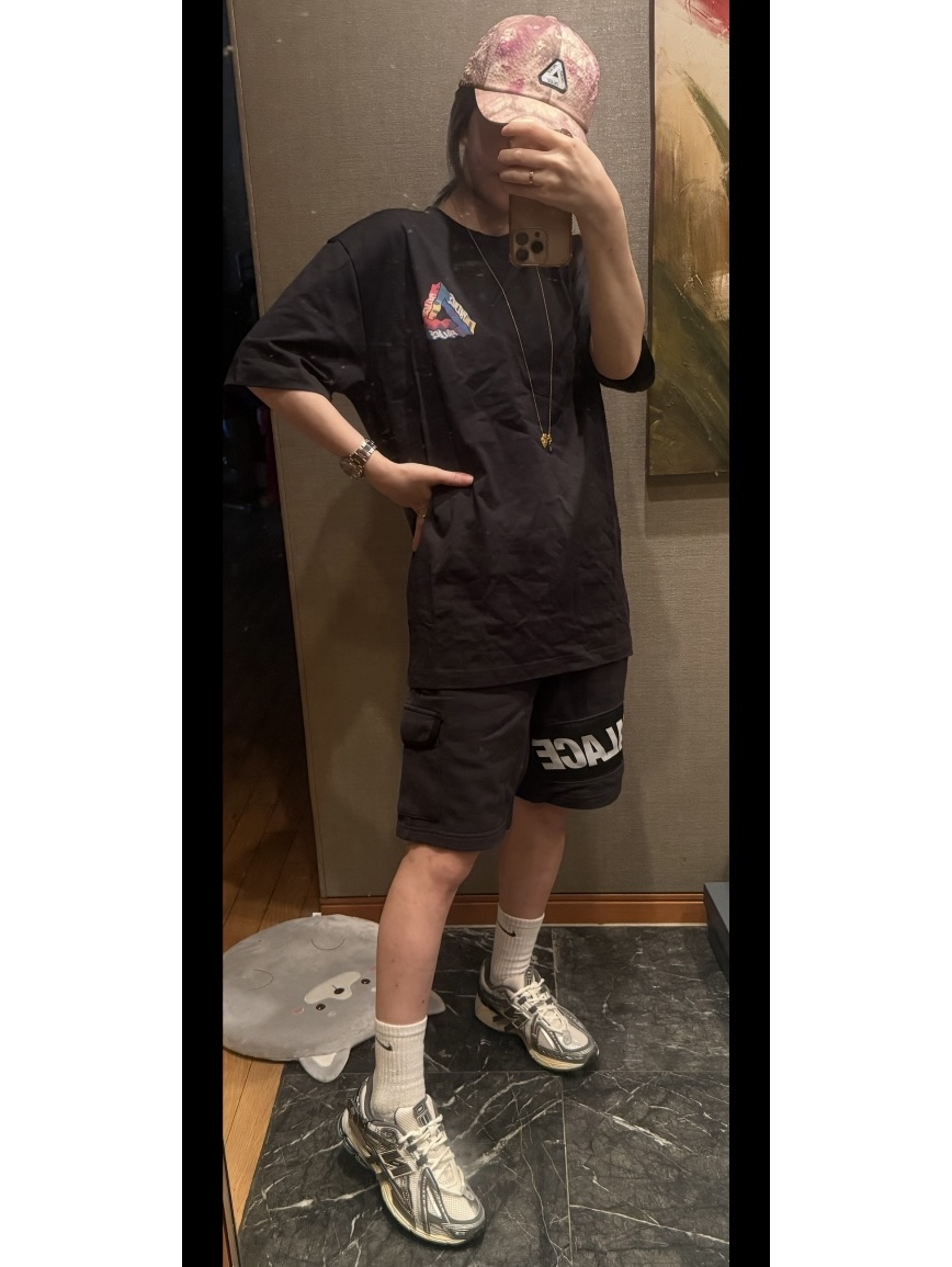 New Balance 1906A Silver Metallic Castlerock, Palace Giant Woven Label Shorts Black - 22SS 착용 스타일 - 2