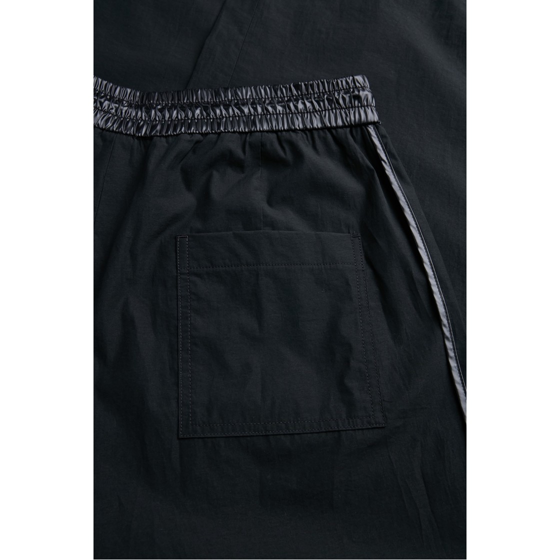 이로 리버스 화섬 배색 리버스 팬츠 블랙(Iro Reverso Contrast Synthetic Fiber Reverse Pants Black) - 6