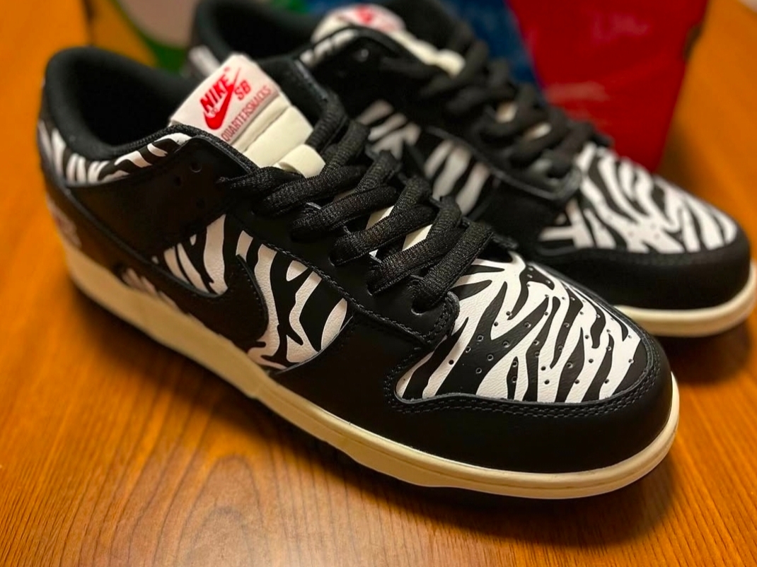 Nike x Quartersnacks SB Dunk Low Zebra Cake 착용 스타일
