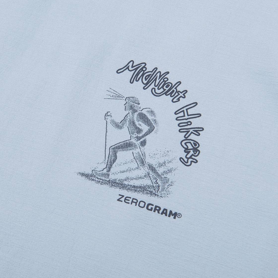제로그램 NIGHT HIKER Espol 스몰 그래픽 반팔 티셔츠(ZEROGRAM Night Hiker Espol Small Graphic SS Light Blue) - 3