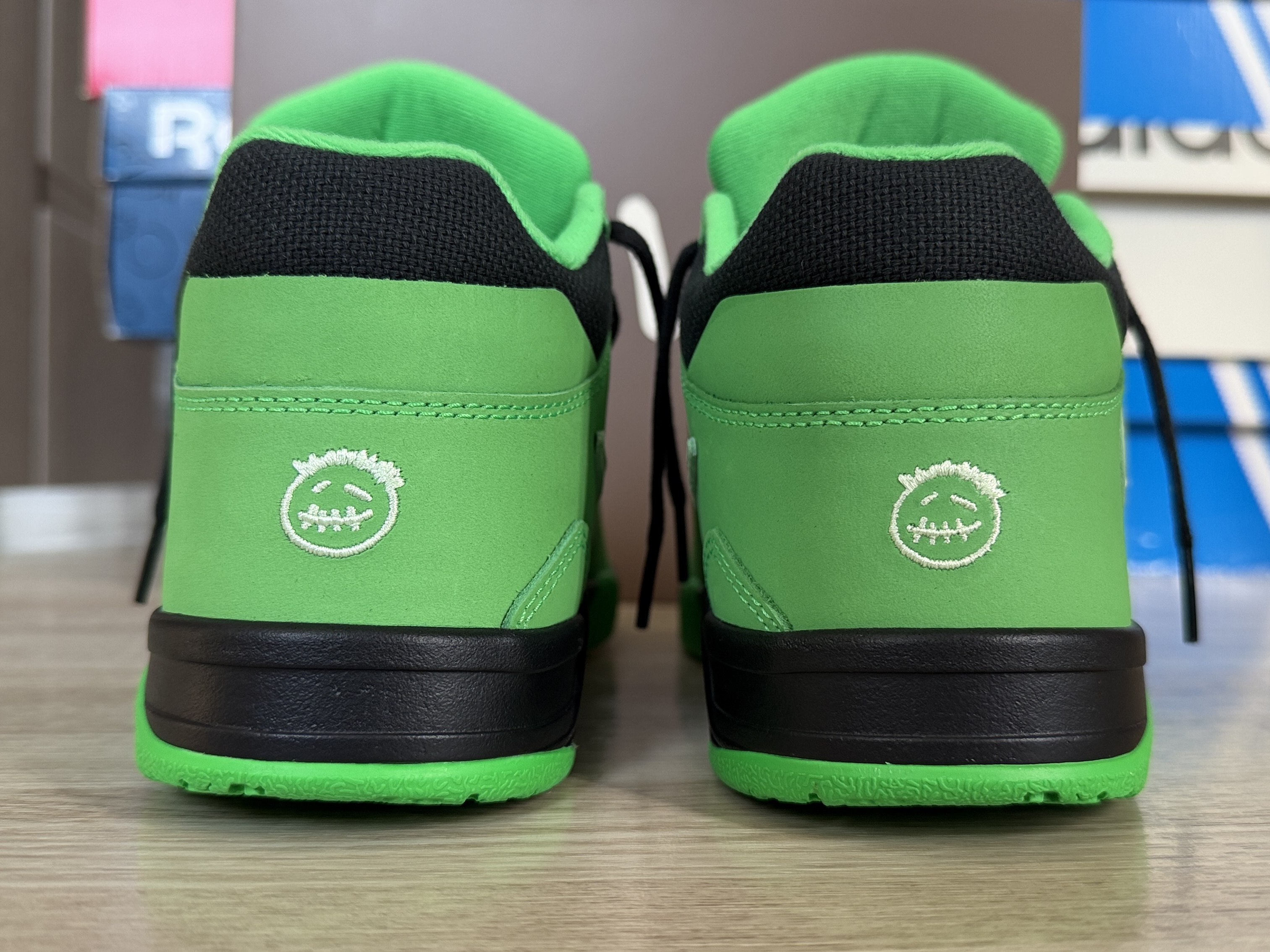Jordan x Travis Scott Jumpman Jack TR Green Spark Vapor Green 착용 스타일 - 3