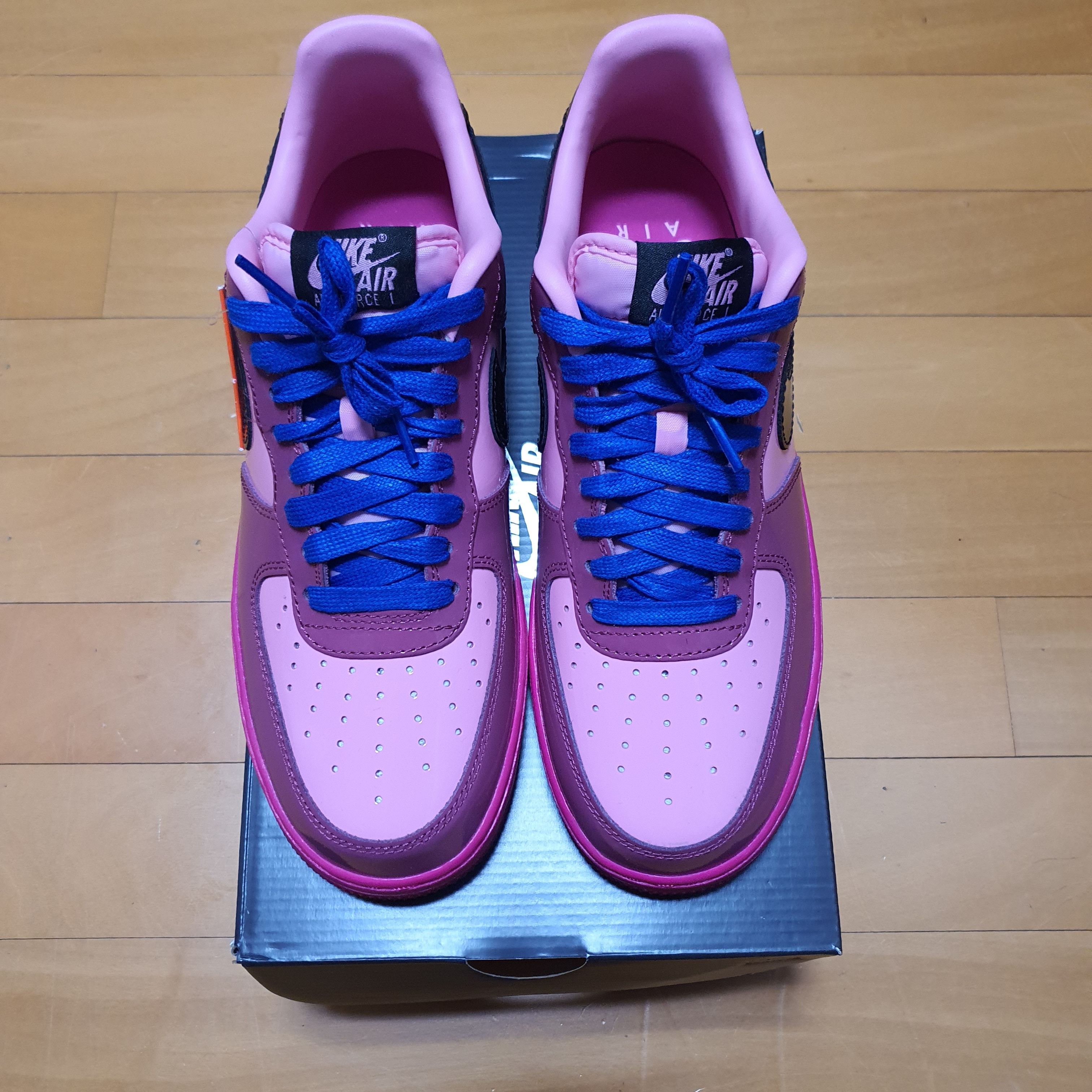 Nike Air Force 1 Low Pink Cooler and Mulberry Rose 착용 스타일