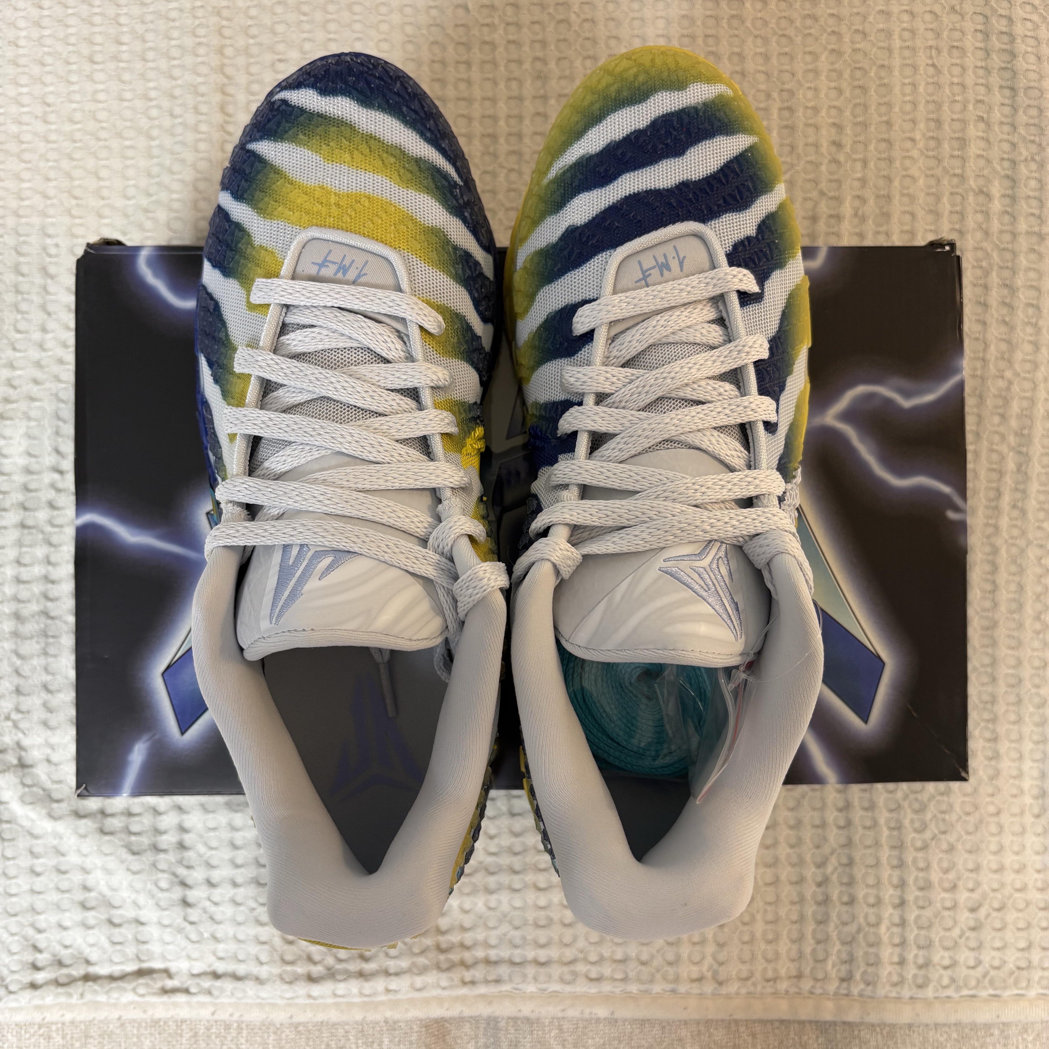 Nike Ja 3 EP Pure Platinum Deep Royal Blue 착용 스타일 - 6