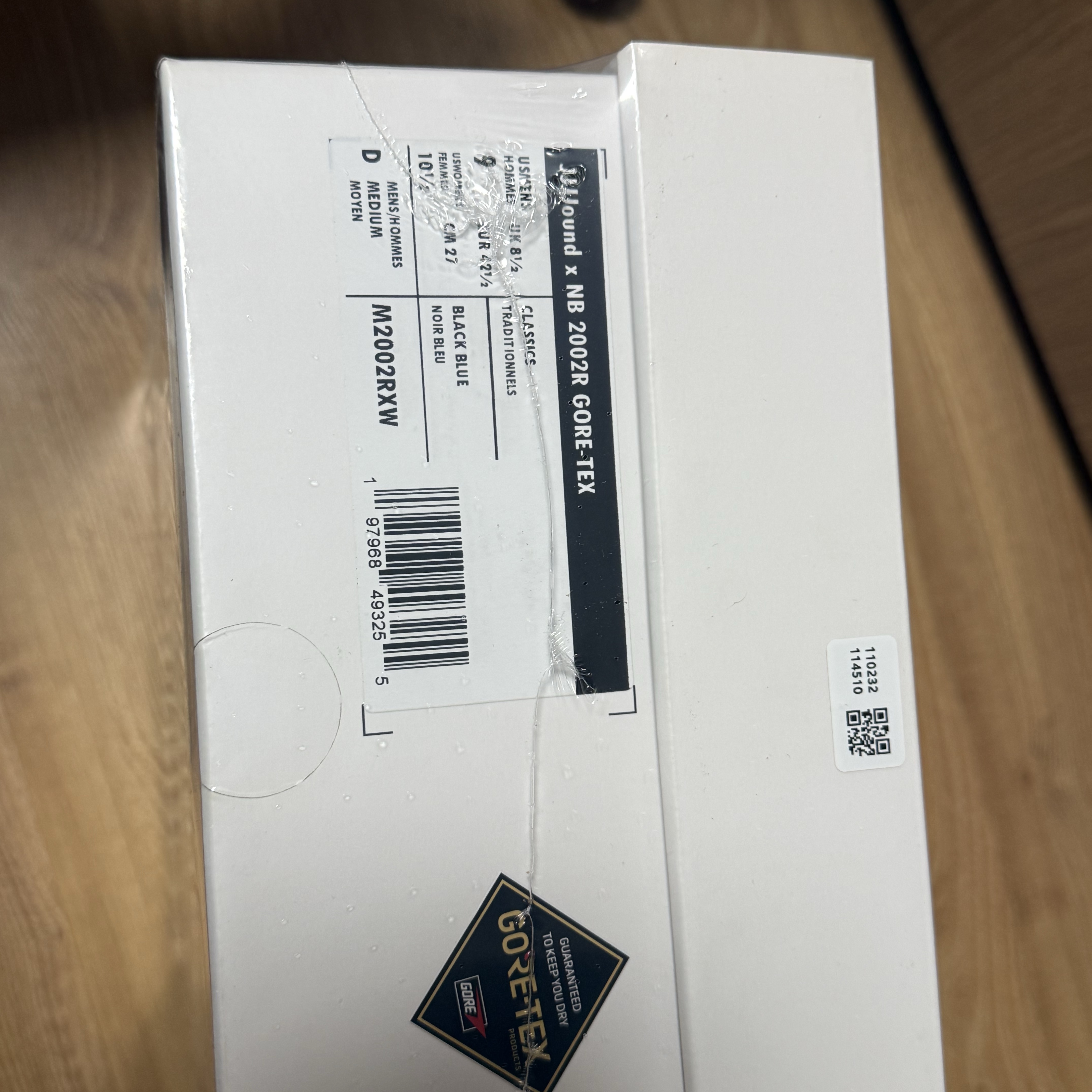 New Balance x JJJJound 2002R Leather Gore-Tex Black Storm 착용 스타일 - 2