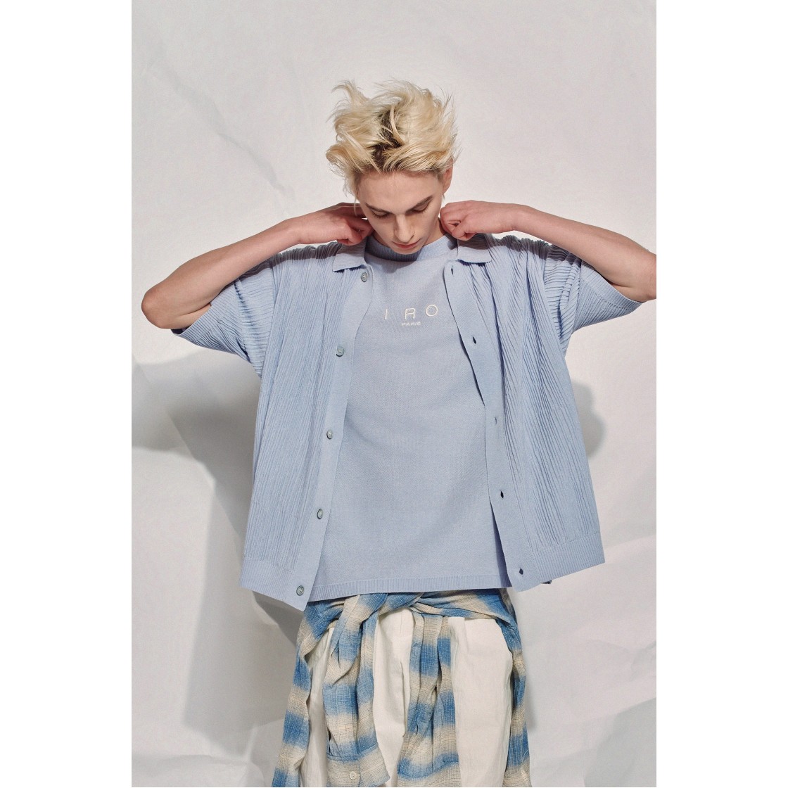 이로 스플리츠 니트 플리츠 반팔 셔츠 라이트 블루(Iro Spleats Knit Pleats Short Sleeve Shirt Light Blue) - 2