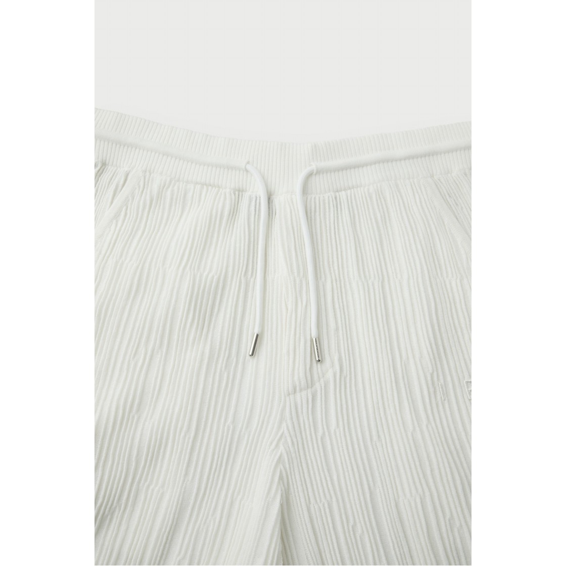 이로 엠플리츠 니트 플리츠 쇼츠 화이트(Iro Mpleats Knit Pleats Shorts White) - 4