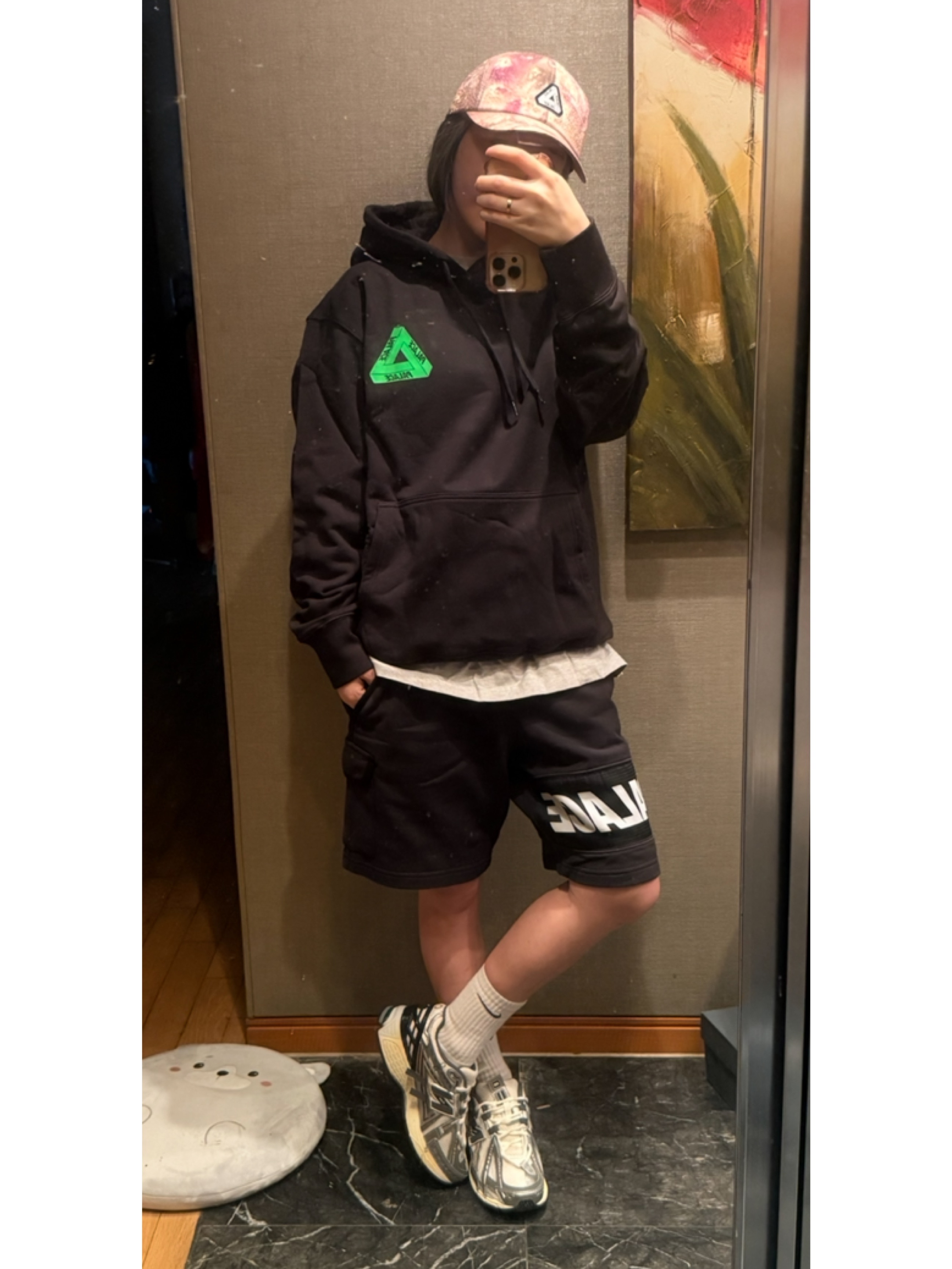 New Balance 1906A Silver Metallic Castlerock, Palace Giant Woven Label Shorts Black - 22SS 착용 스타일 - 1