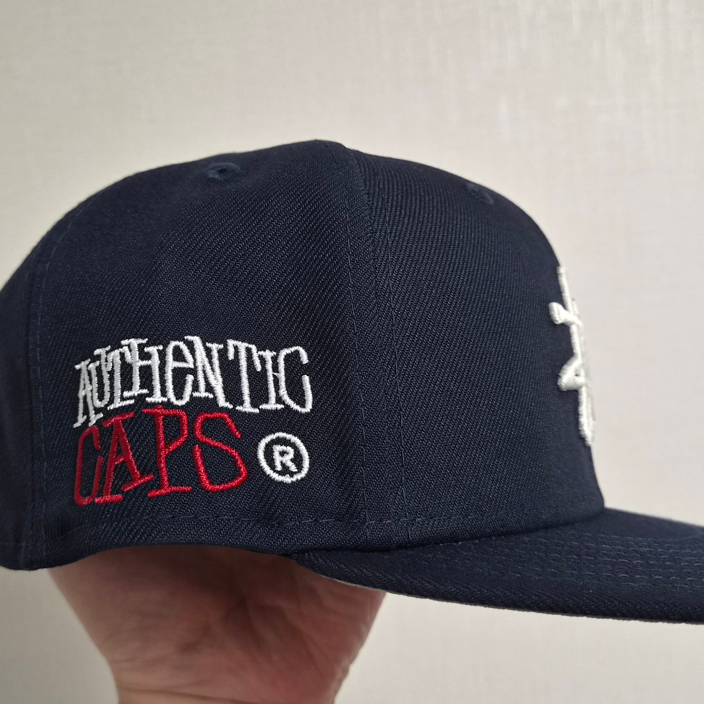 Stussy Authentic New Era Cap Navy 착용 스타일 - 4
