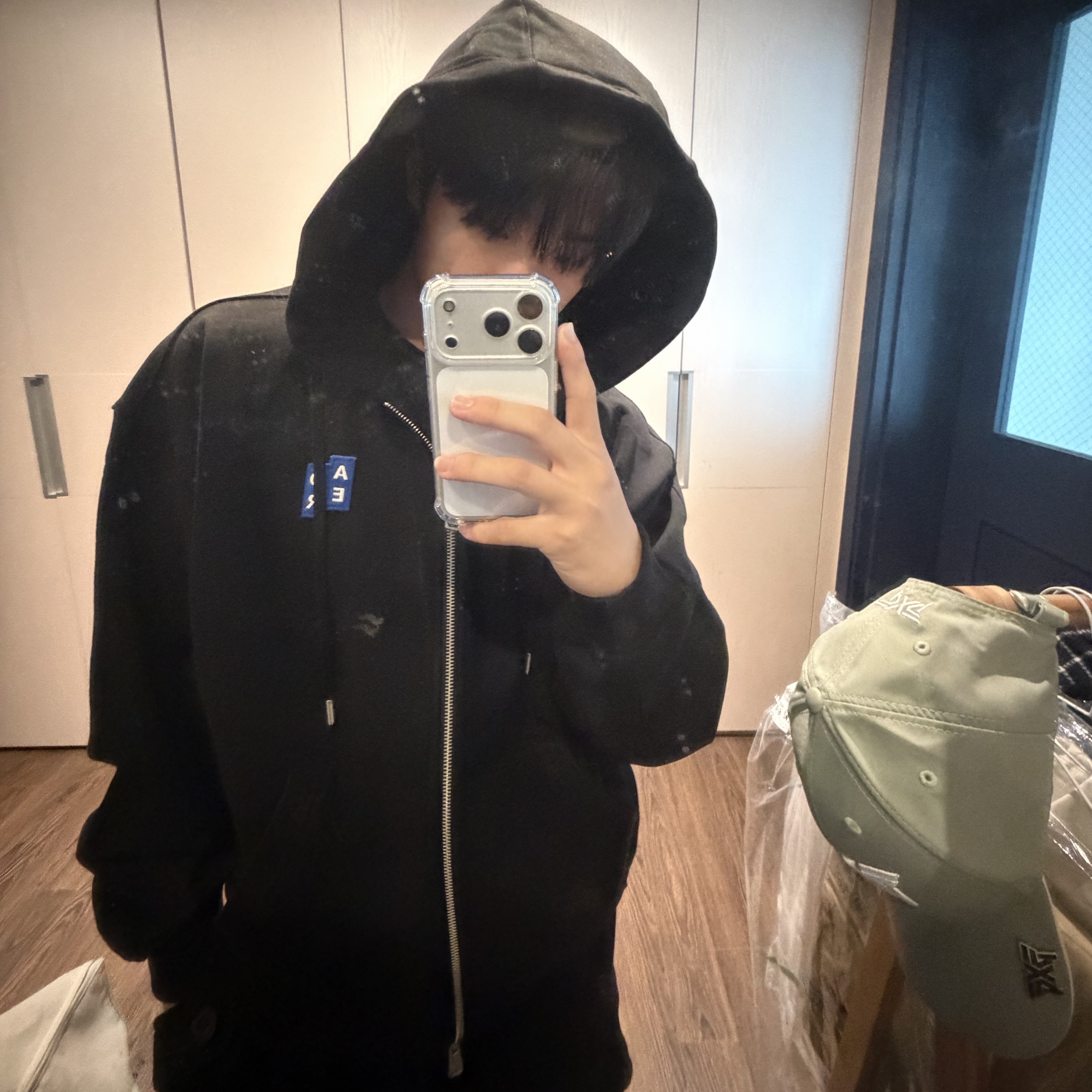 Ader Error Sig; TRS/BL Tag Hoodie Zip-Up 02 Black 착용 스타일