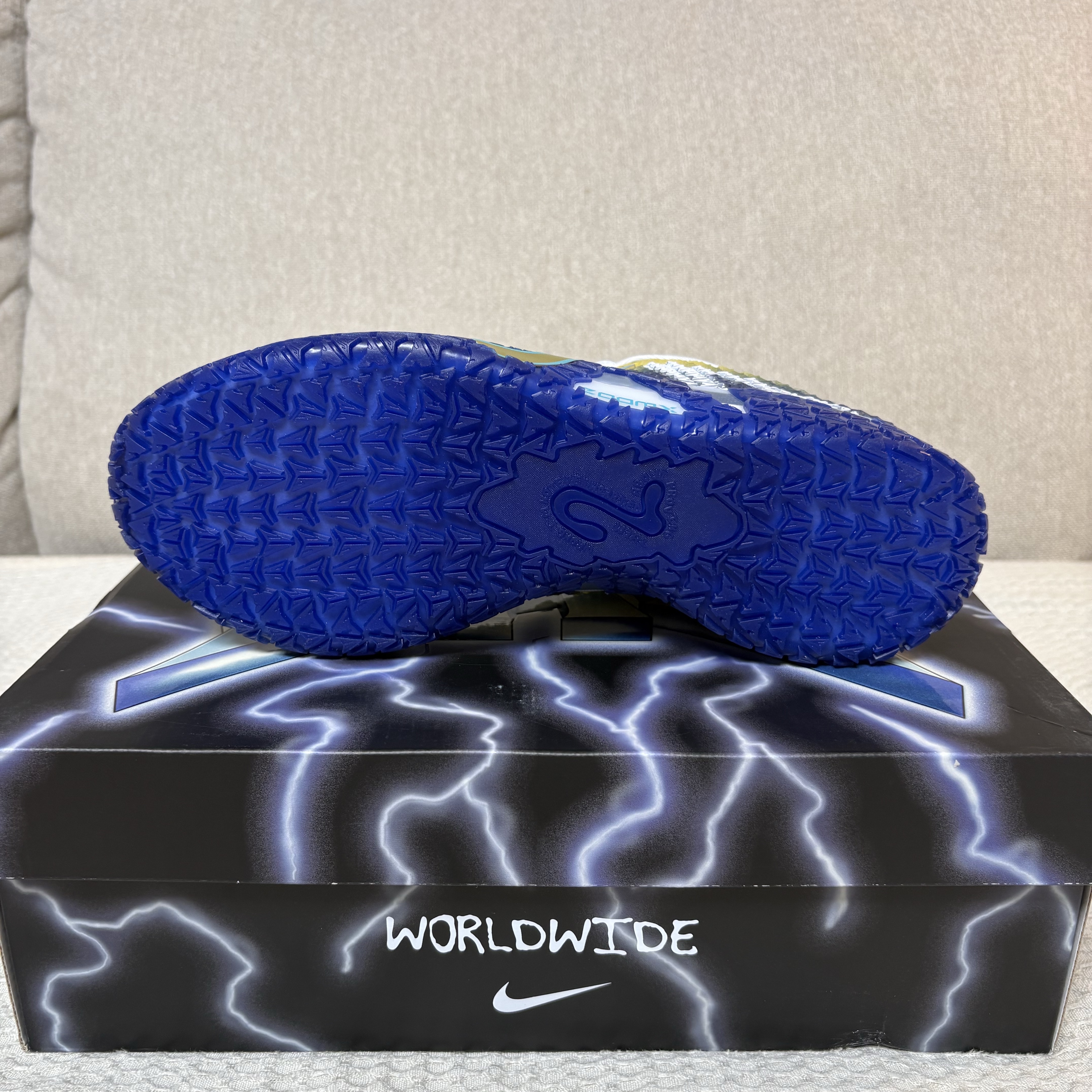 Nike Ja 3 EP Pure Platinum Deep Royal Blue 착용 스타일 - 4