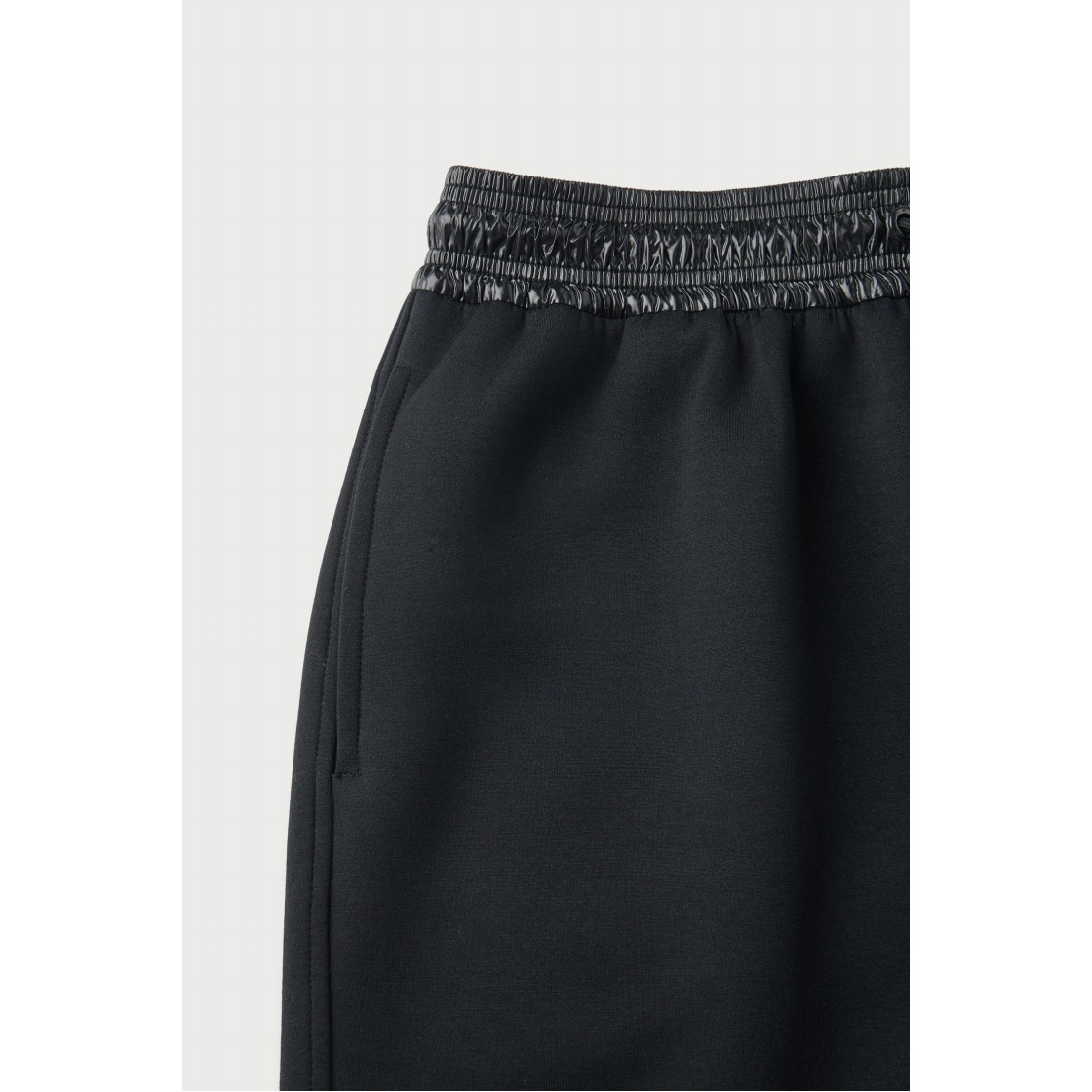 이로 브뤼뫼 밴딩 배색 버뮤다 쇼츠 블랙(Iro Brumeux Banding Contrast Bermuda Shorts Black) - 6