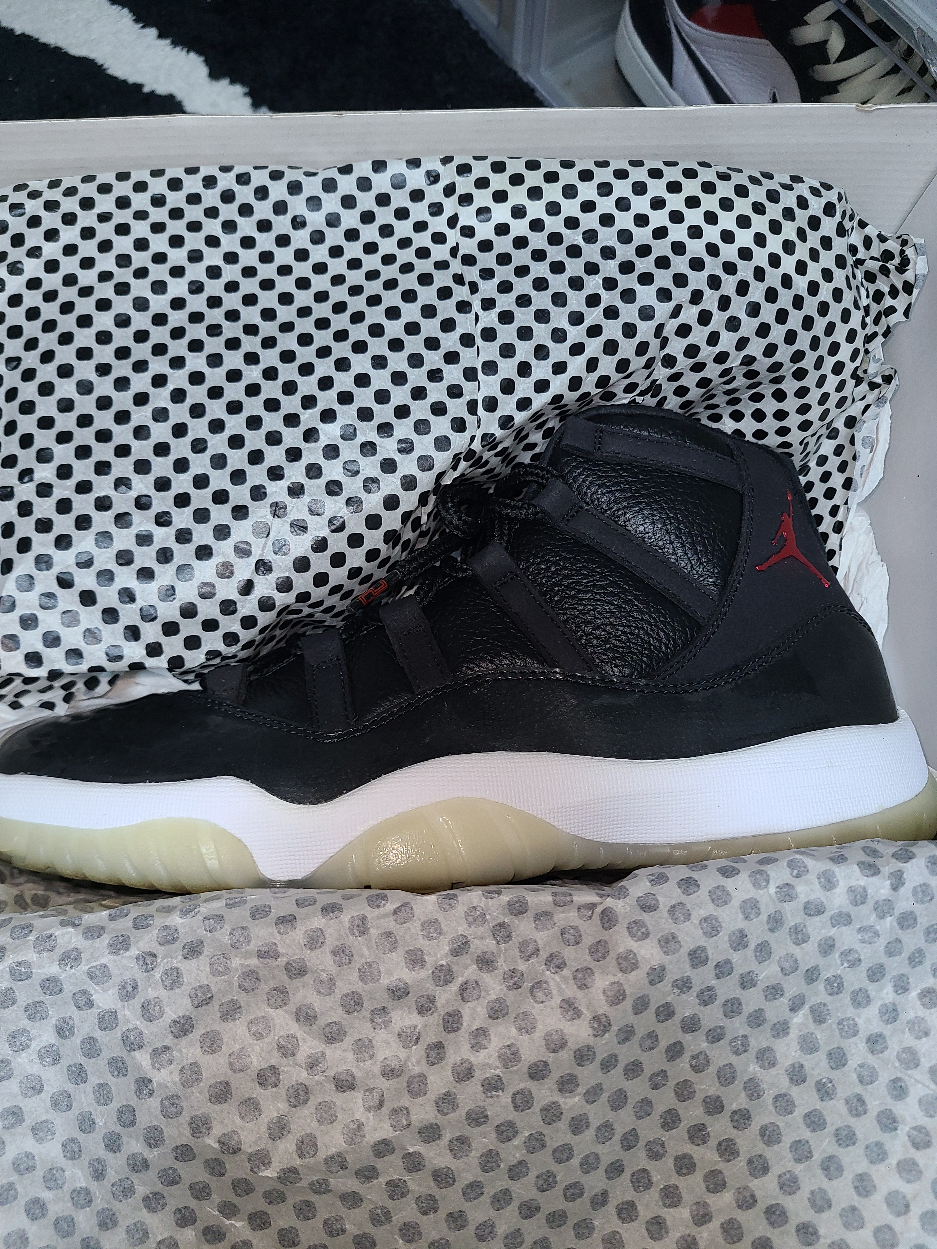 Jordan 11 Retro 72-10 착용 스타일 - 2