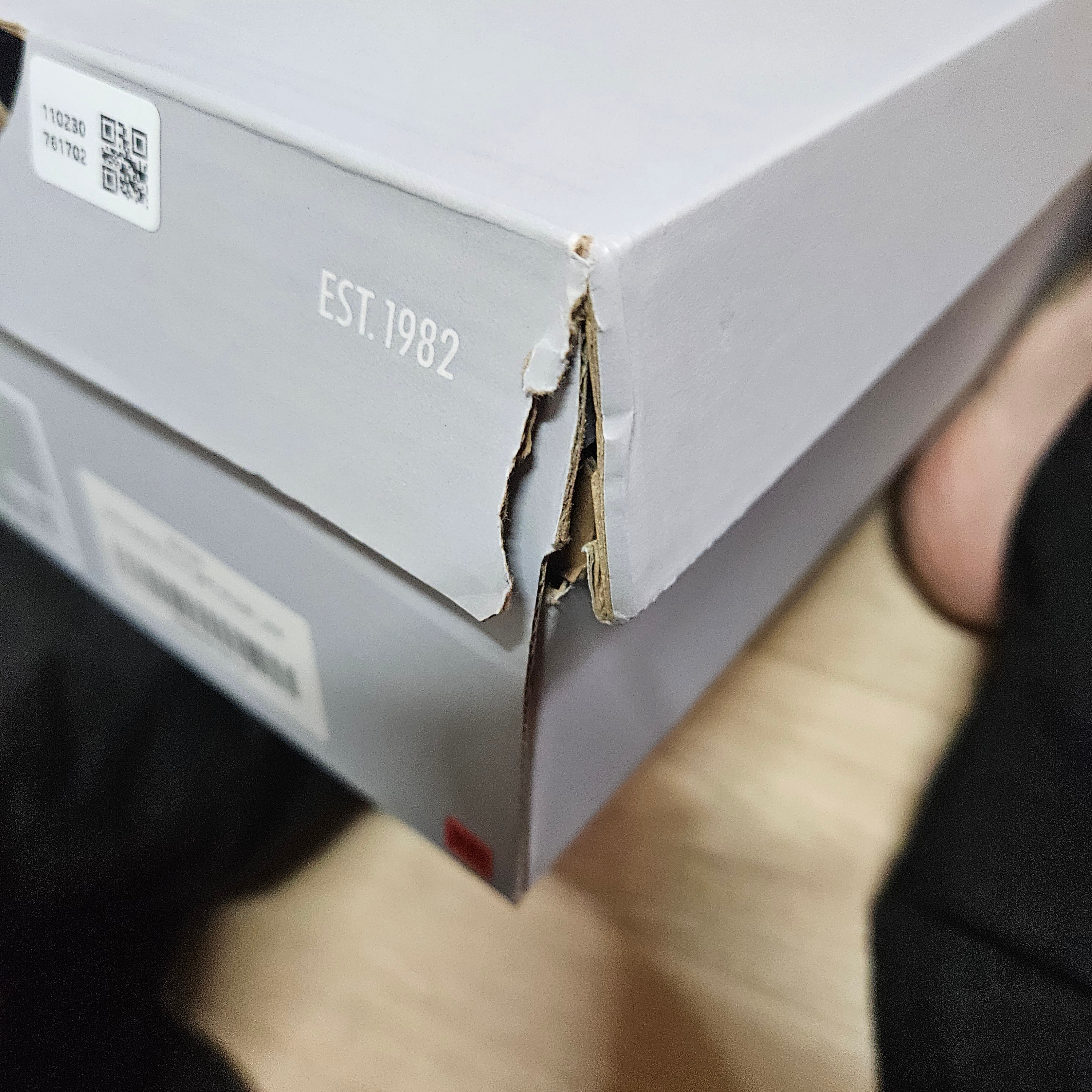 (W) Nike Air Force 1 '07 Low Triple Black 착용 스타일