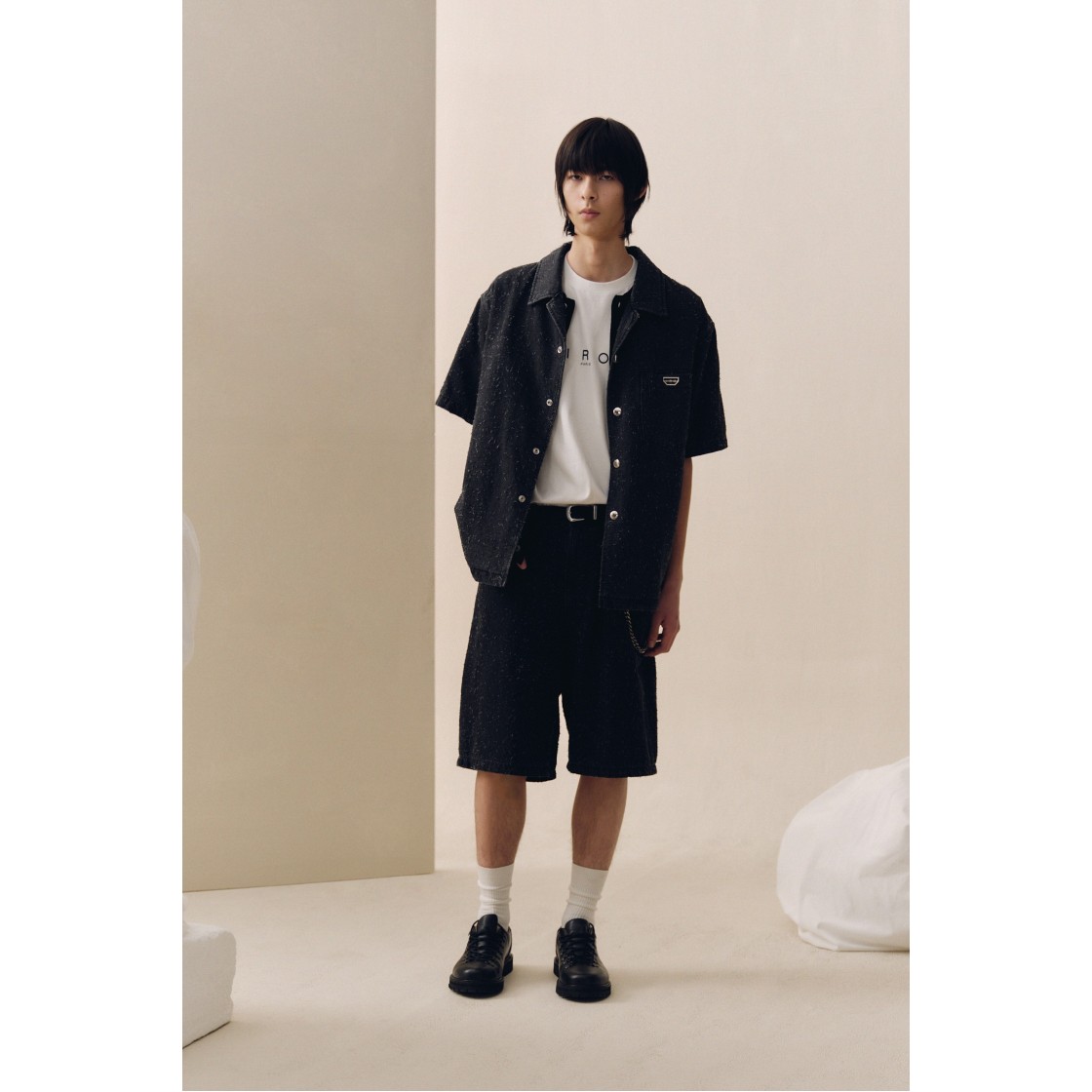 이로 슈쥬리 데님 펀칭 반팔 셔츠 블랙(Iro Szuree Denim Punching Short Sleeve Shirt Black) - 2