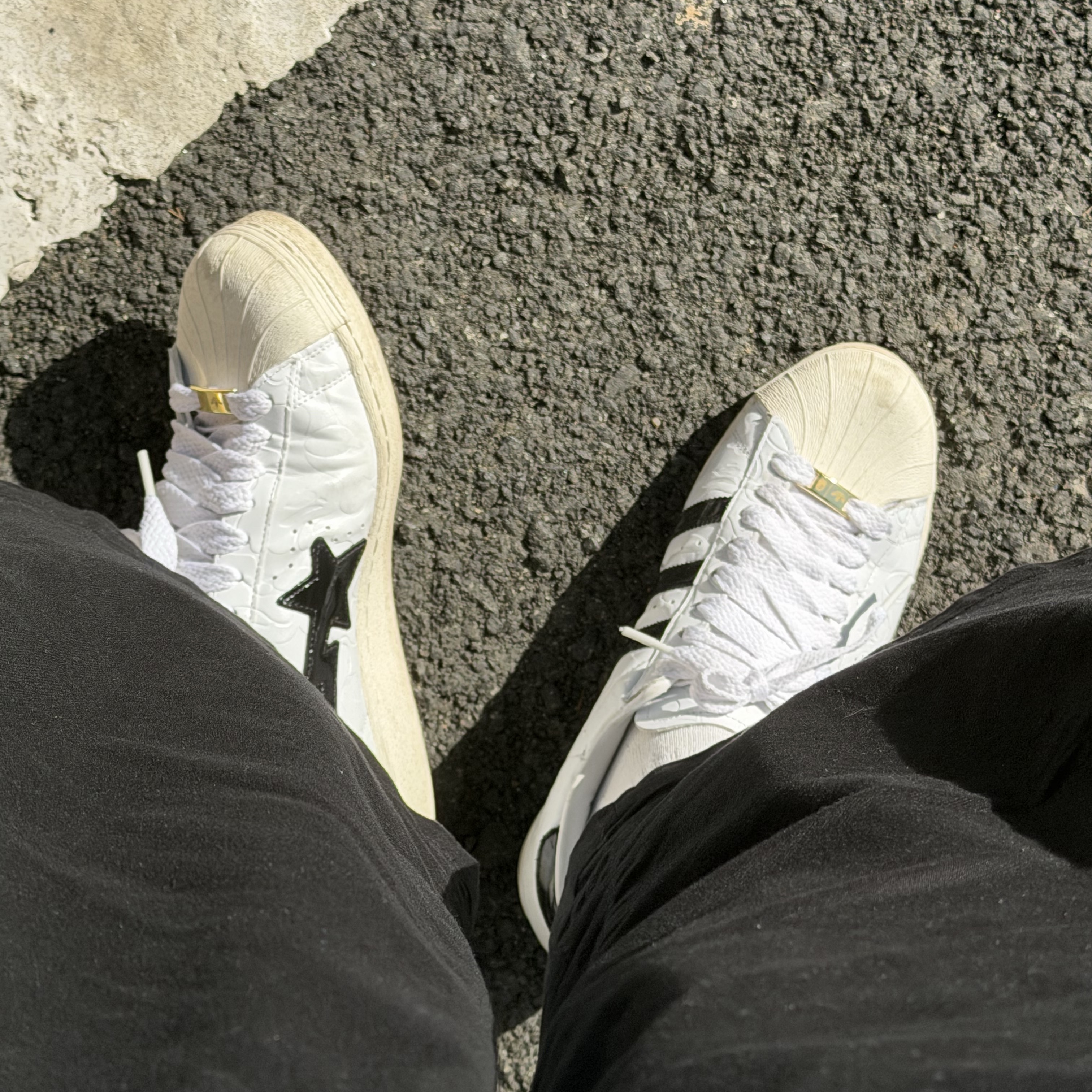 Adidas x BAPE Superstar Vintage Cloud White Core Black 착용 스타일