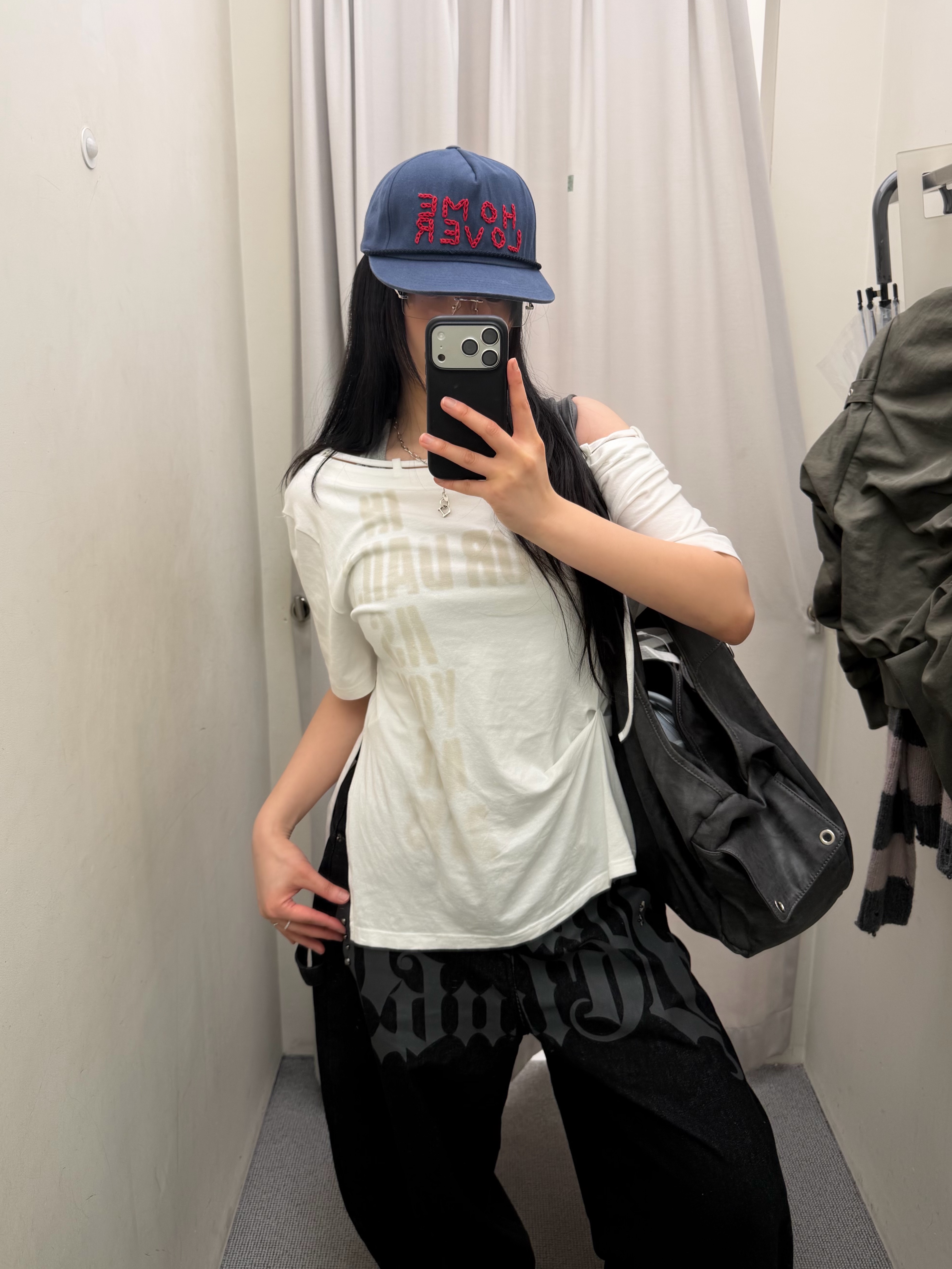 Vacant Archive Lover Series Hand Stitch Cap Navy 착용 스타일