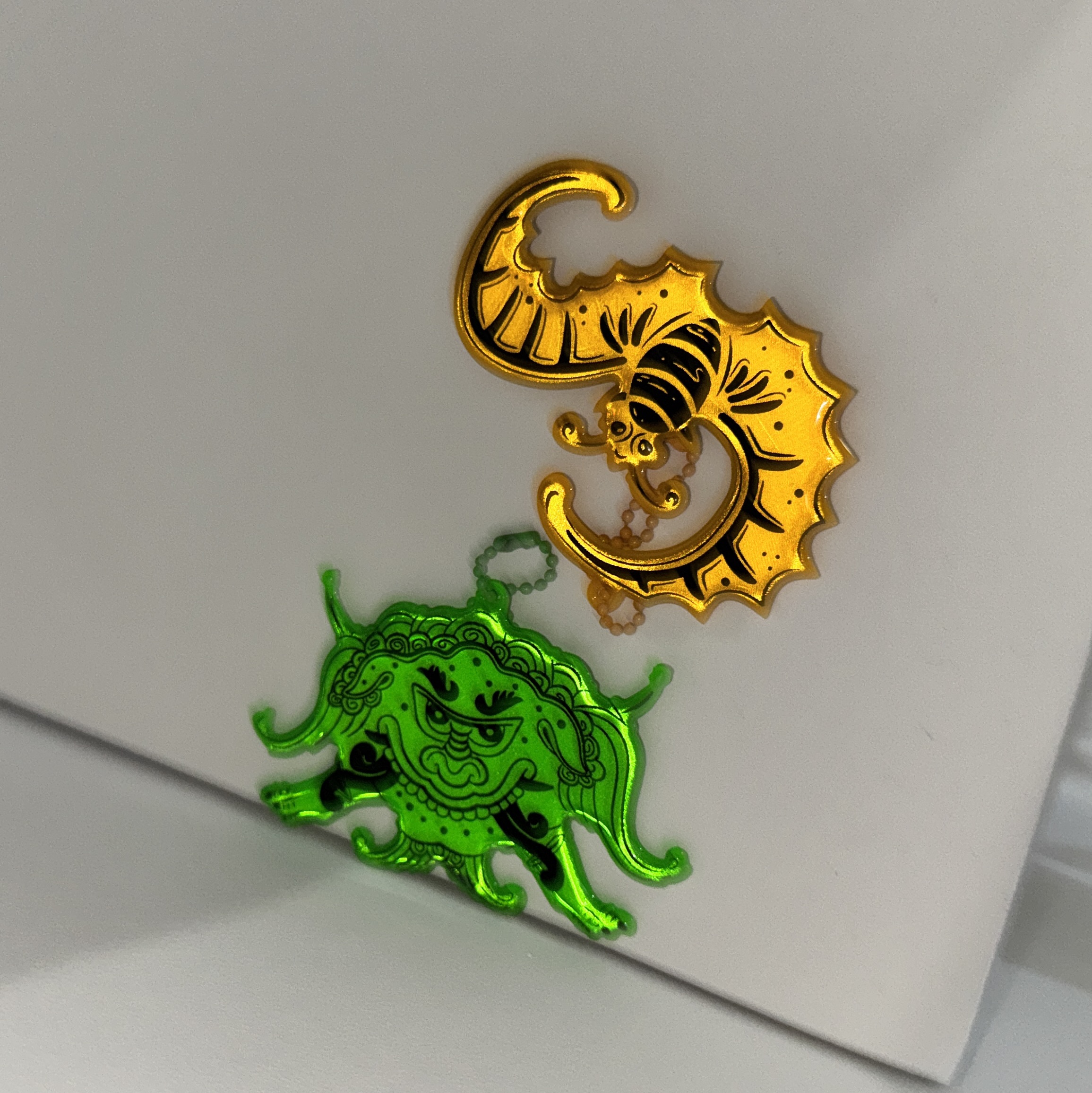 K-Heritage 2026 K-Royal Culture Festival Safety Keyring with Jagyeongjeon Chimney Motif Bat, K-Heritage 2026 K-Royal Culture Festival Safety Keyring with Jagyeongjeon Chimney Motif Gwimyeon 착용 스타일