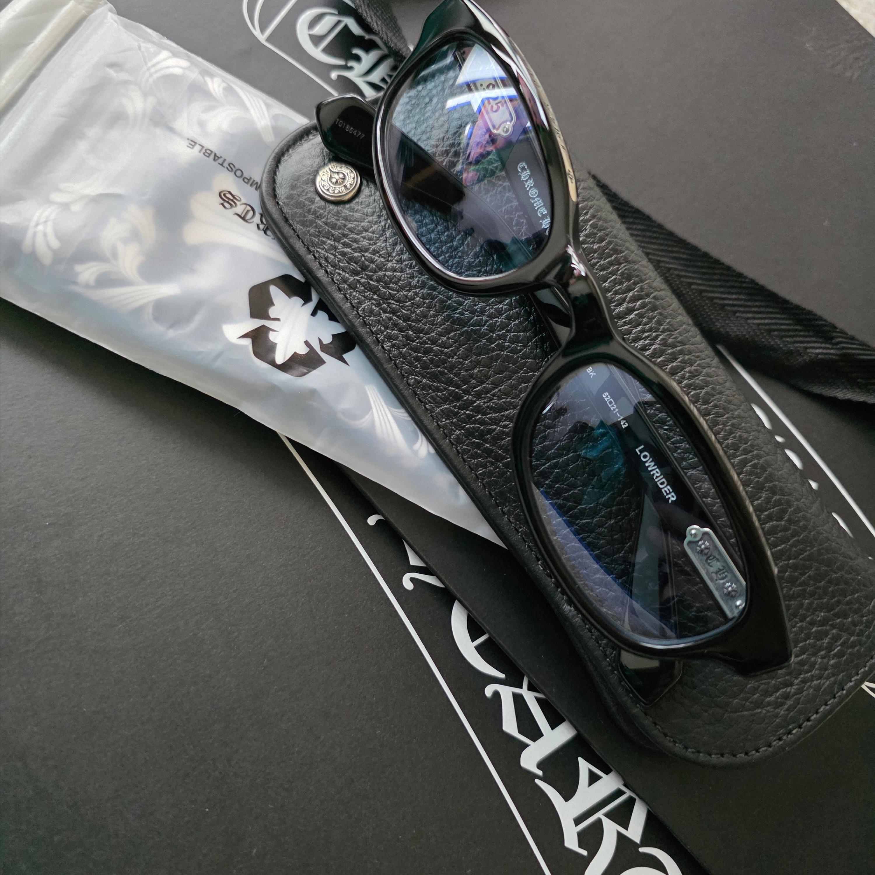 Chrome Hearts Lowrider Black 착용 스타일