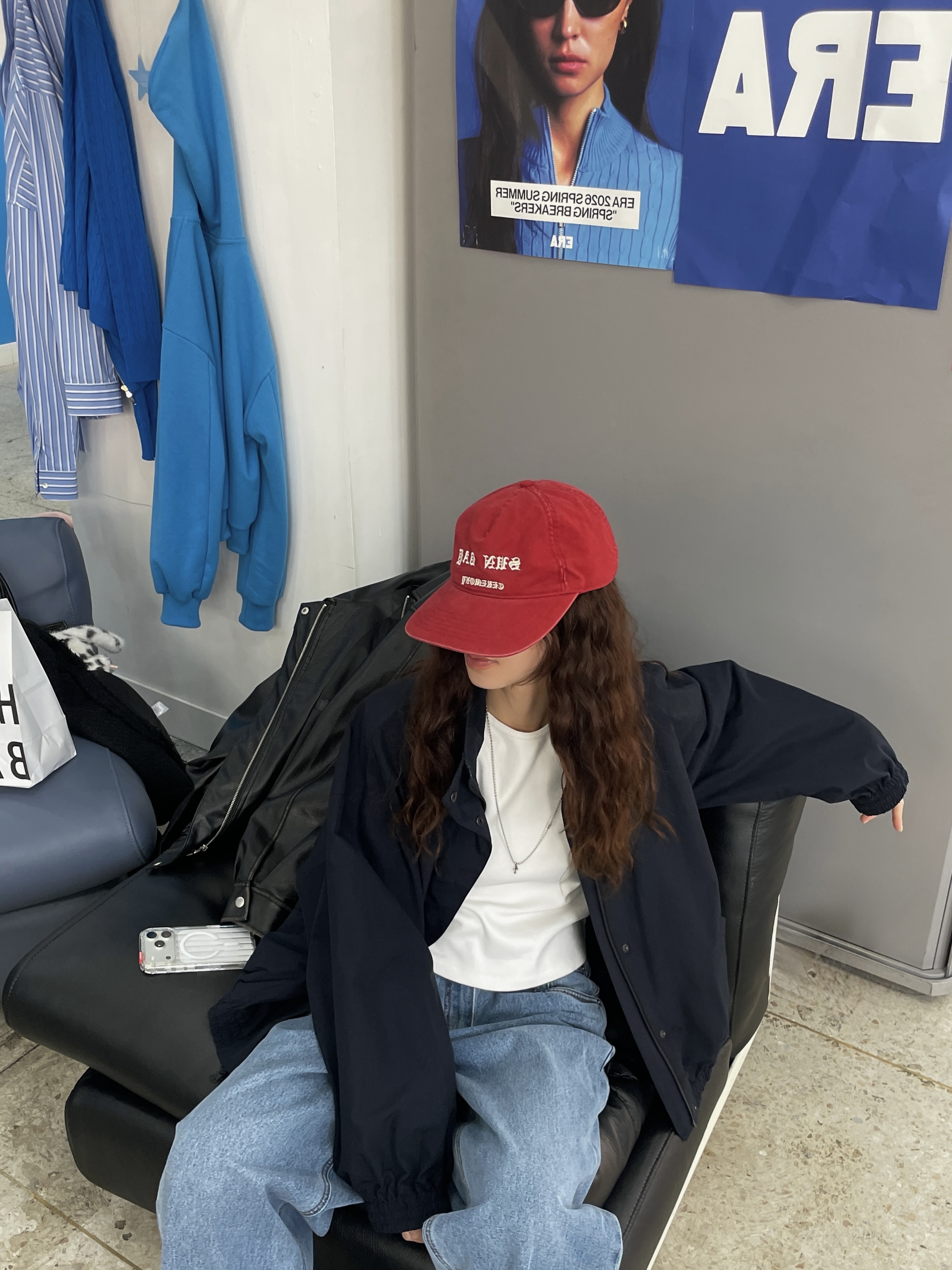 (W) Onitsuka Tiger Mexico 66 TGRS Silver Cream, Sunday Ceremony Vintage Washed 5 Panel Cotton Cap - Red 착용 스타일 - 6