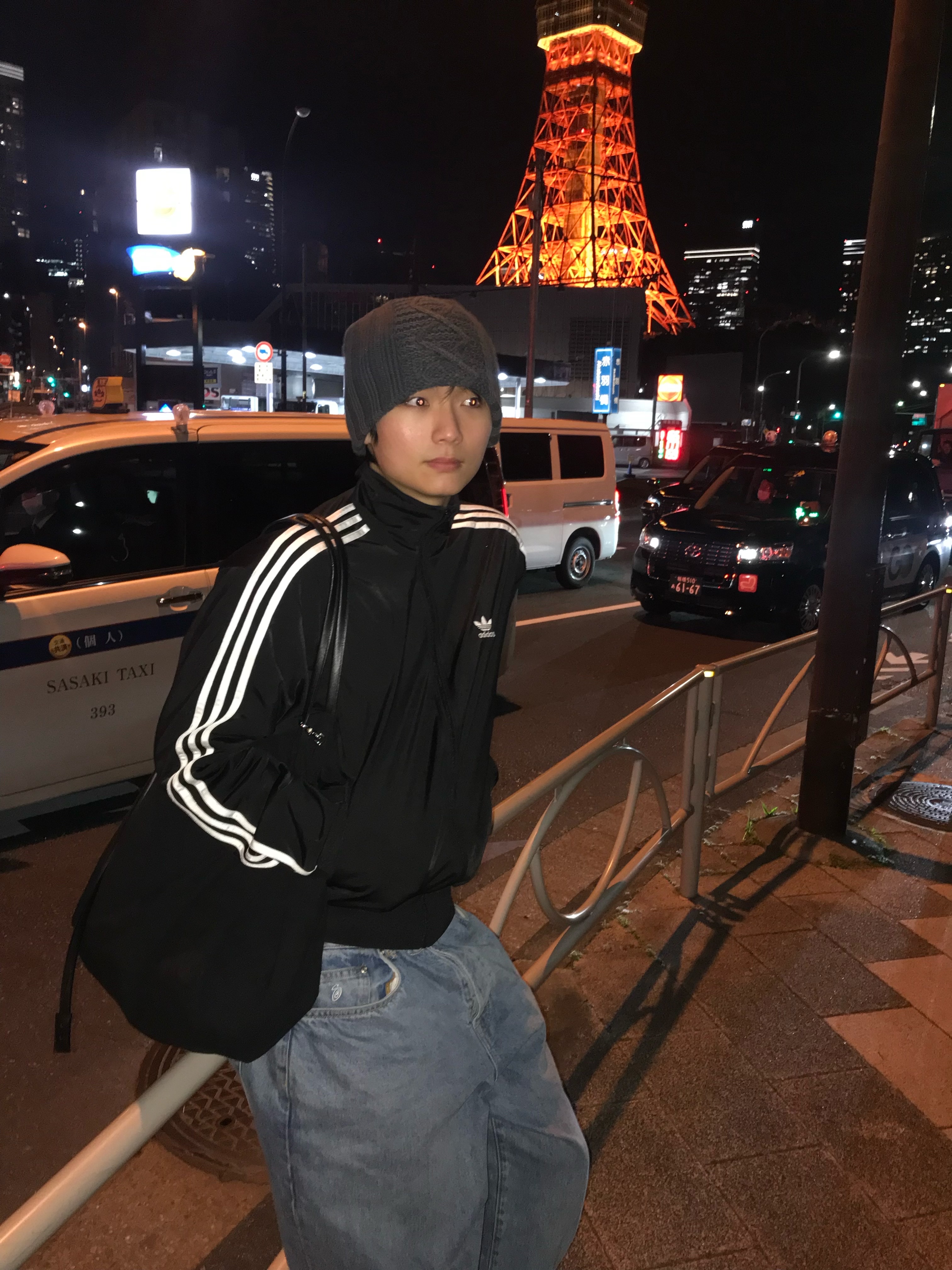 Xlim Ep.7 Synopsis 01 Bag Black, Adidas Adicolor Classics Firebird Track Top Black - KR Sizing 착용 스타일 - 1