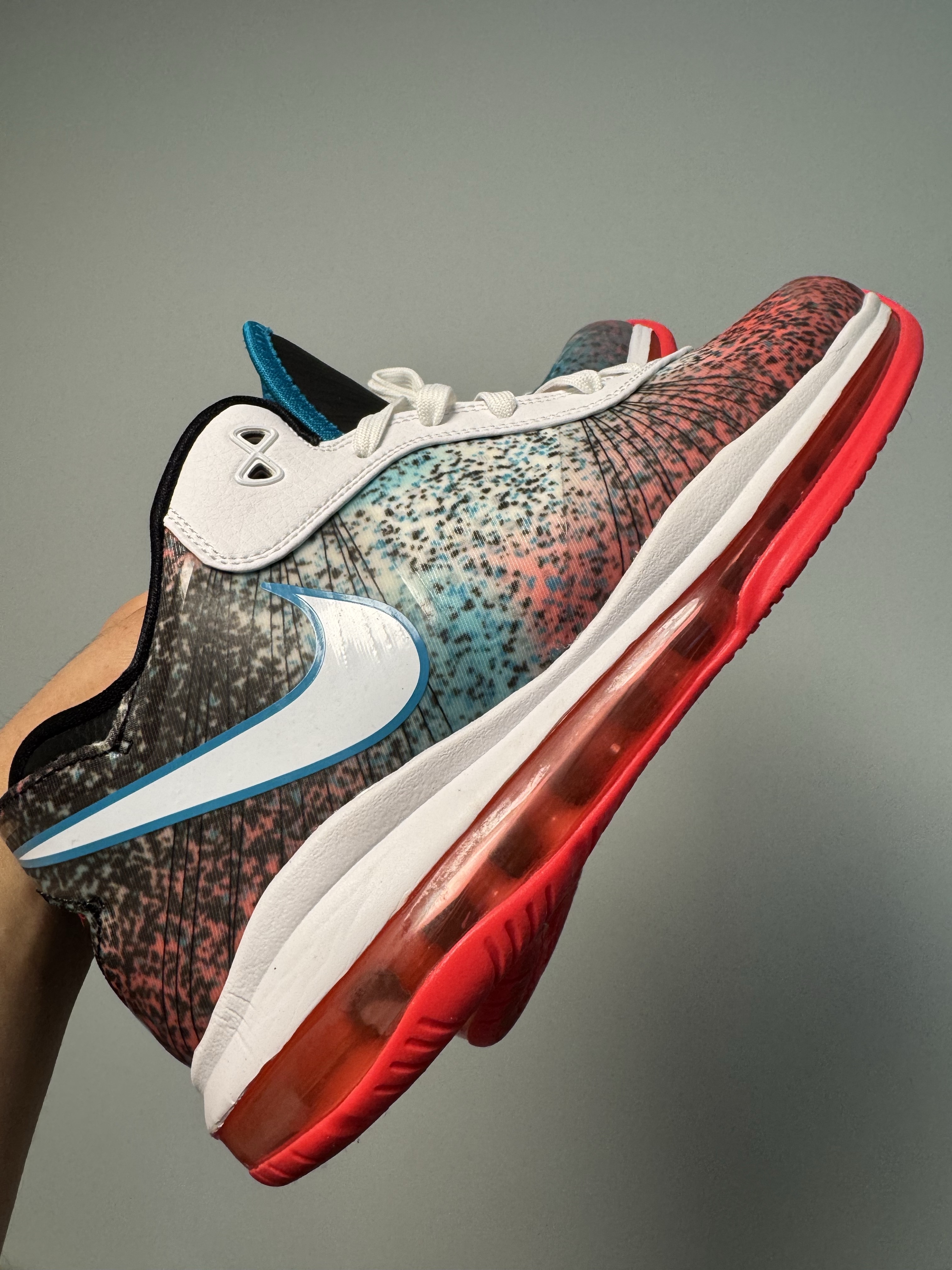 Nike LeBron 8 V/2 Low Miami Nights 2021 착용 스타일 - 1