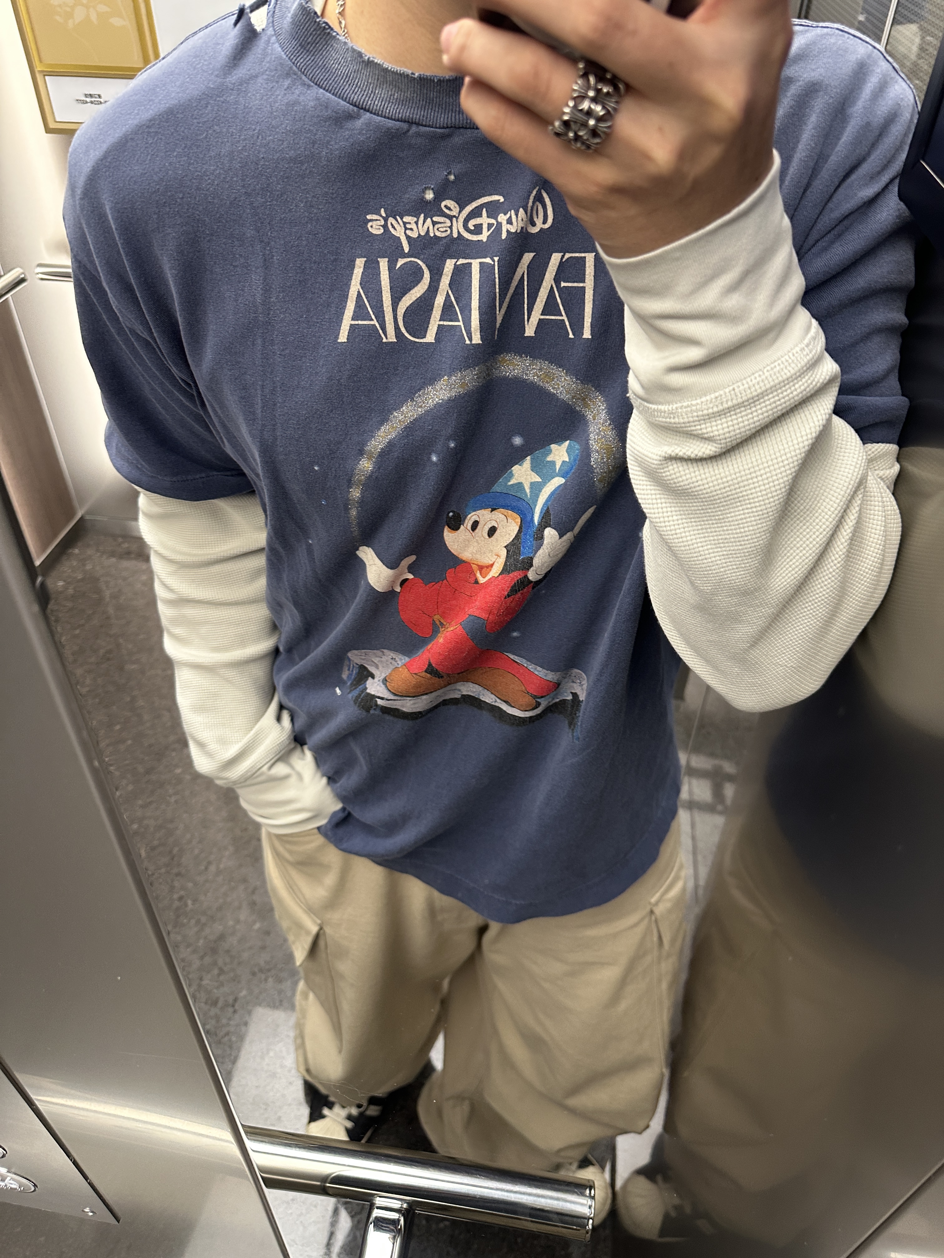 Saint Mxxxxxx x Disney Fantasia S/S T-Shirt Navy - 25SS, Chrome Hearts Cemetery Ring Silver 착용 스타일