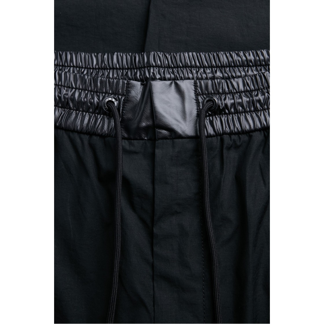 이로 리버스 화섬 배색 리버스 팬츠 블랙(Iro Reverso Contrast Synthetic Fiber Reverse Pants Black) - 4