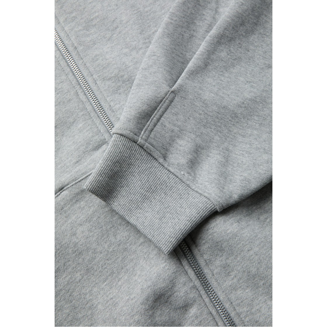 이로 크루슈 베이직 로고 후드 집업 그레이(Iro Cruche Basic Logo Hood Zip-Up Gray) - 5