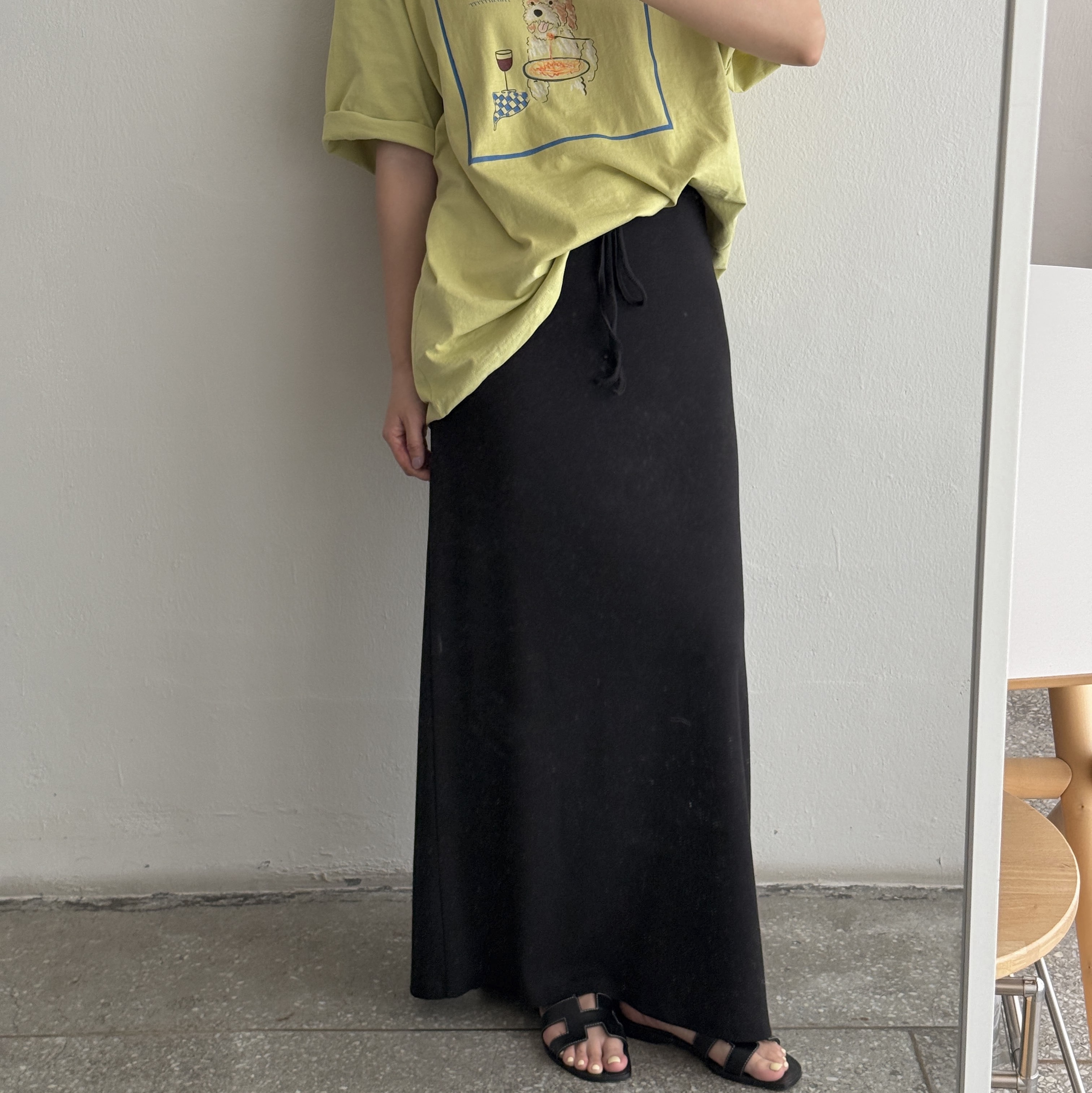 (W) Hermes Oran Sandal Calfskin & Noir Piqures Ecrues 착용 스타일 - 4