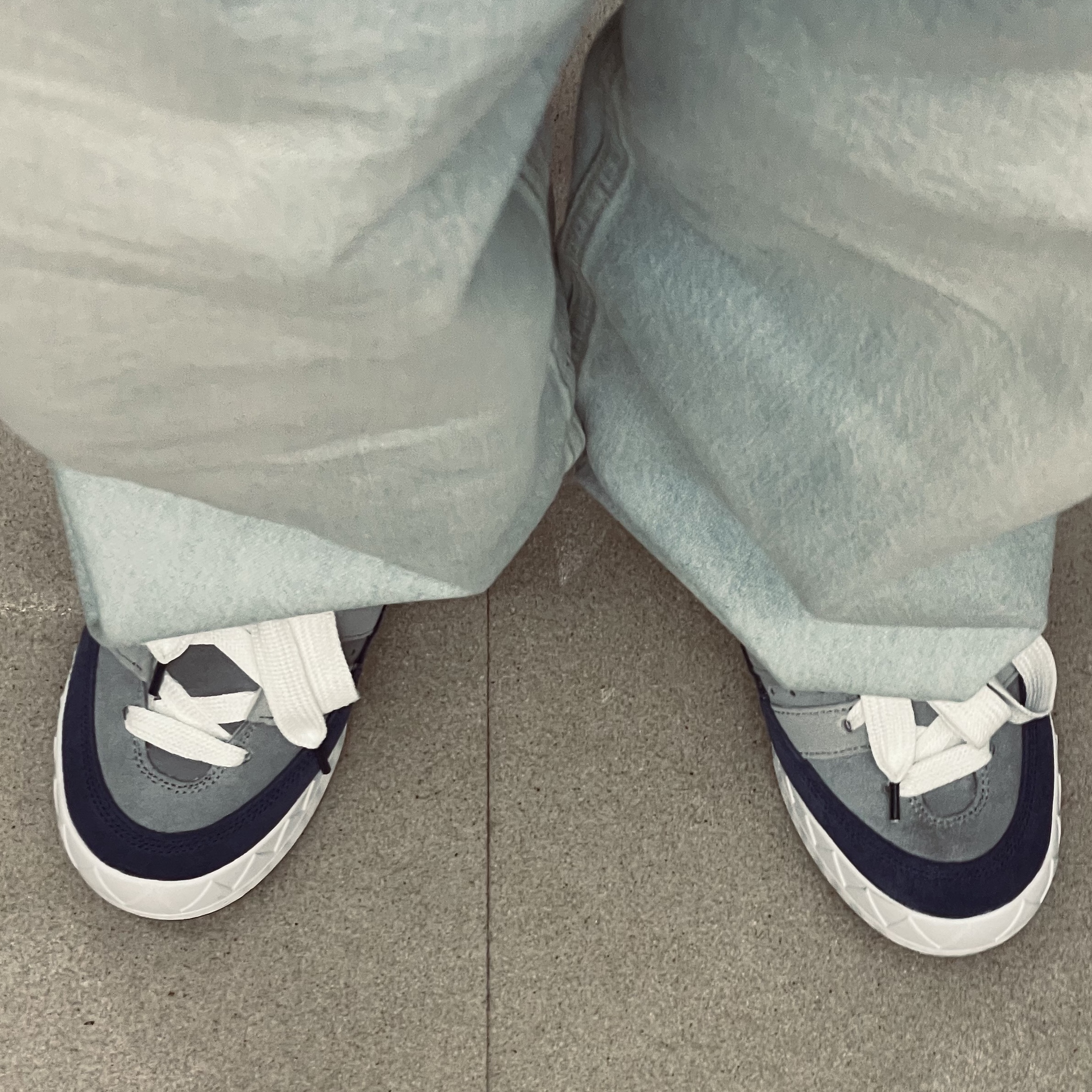 Adidas x Human Made Adimatic Gray 착용 스타일