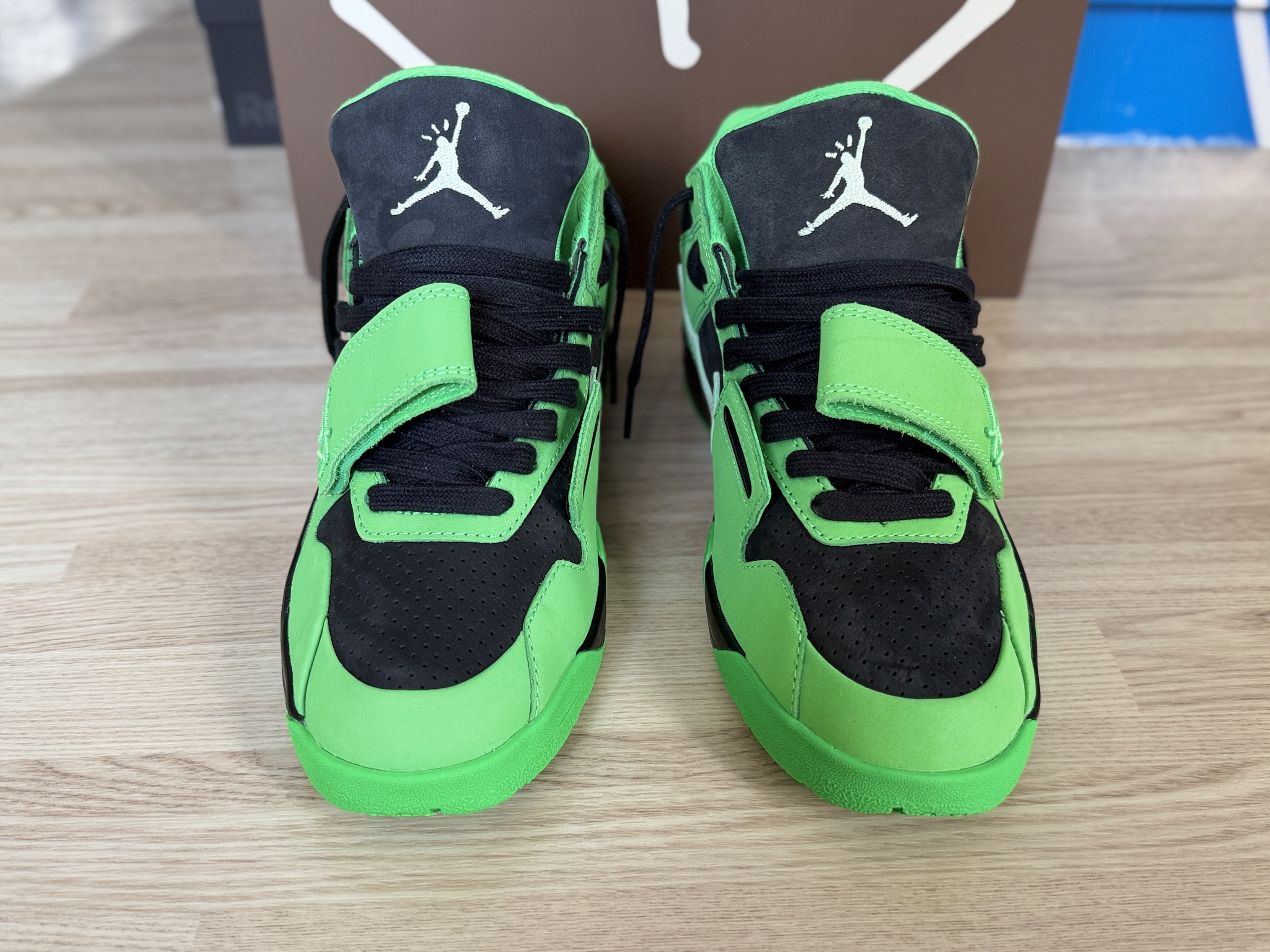 Jordan x Travis Scott Jumpman Jack TR Green Spark Vapor Green 착용 스타일 - 2
