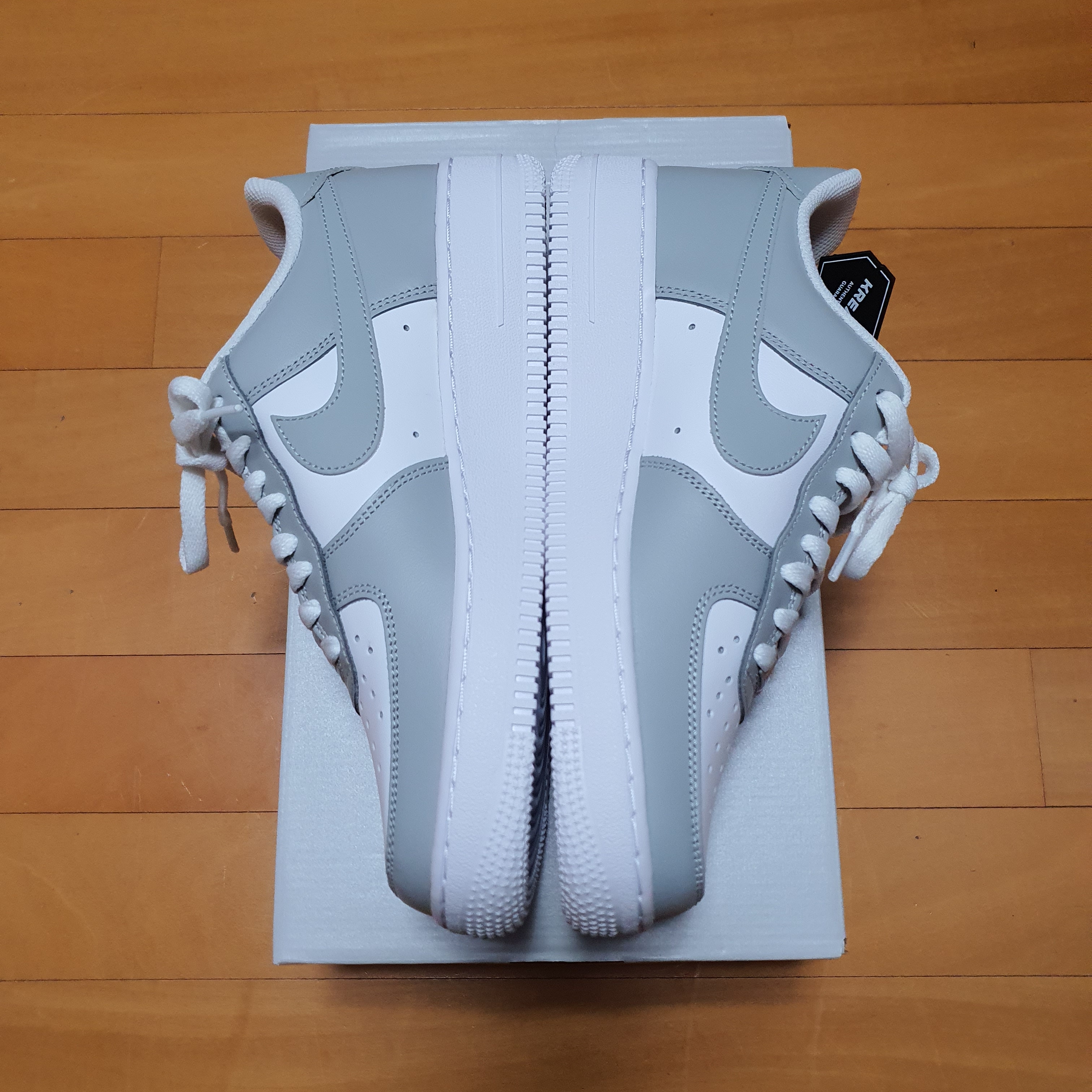 Nike Air Force 1 Low White Grey 착용 스타일