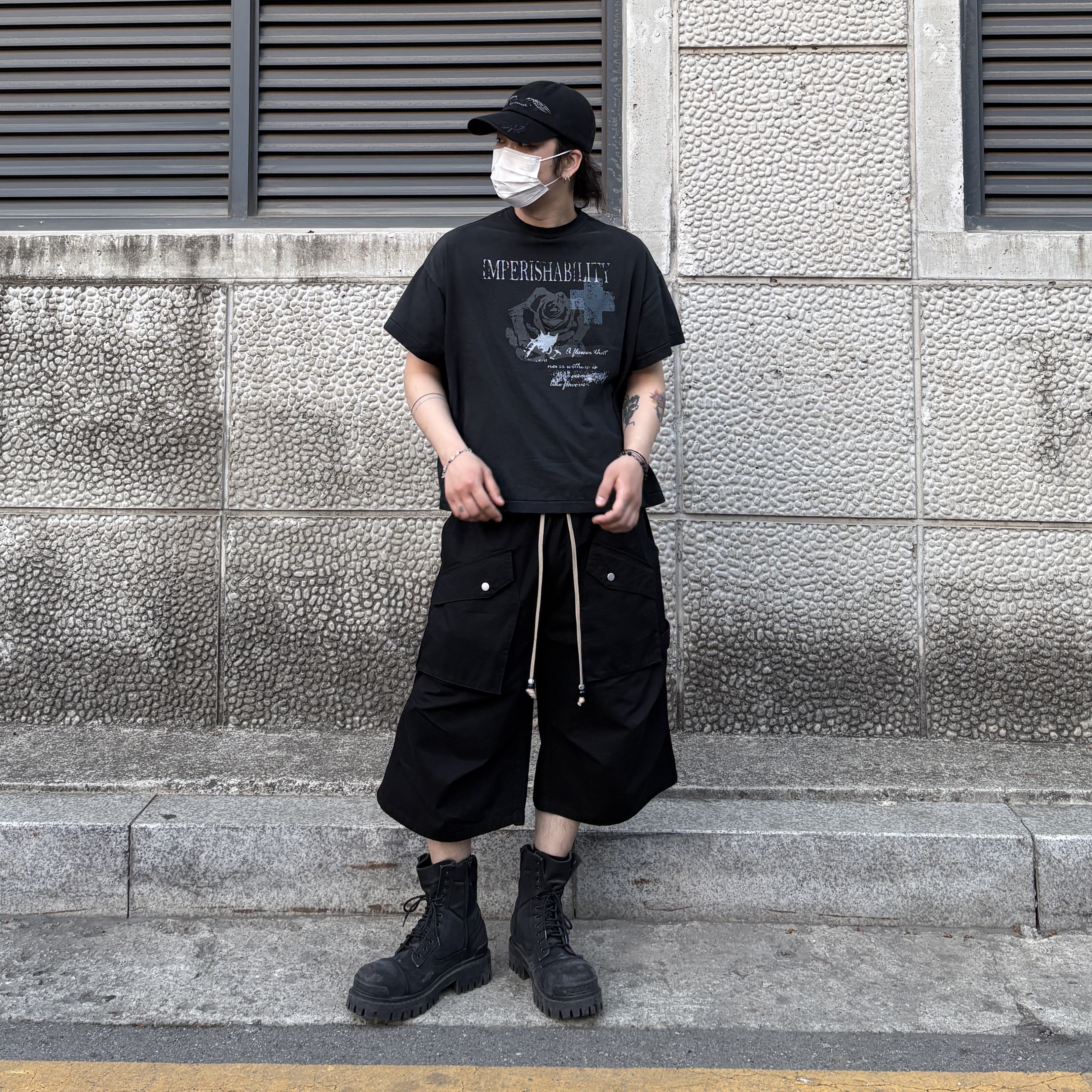 Flavorism VTG Washed Bermuda Pants Washed Black, Flavorism VTG Washed Bermuda Pants Washed Beige 착용 스타일