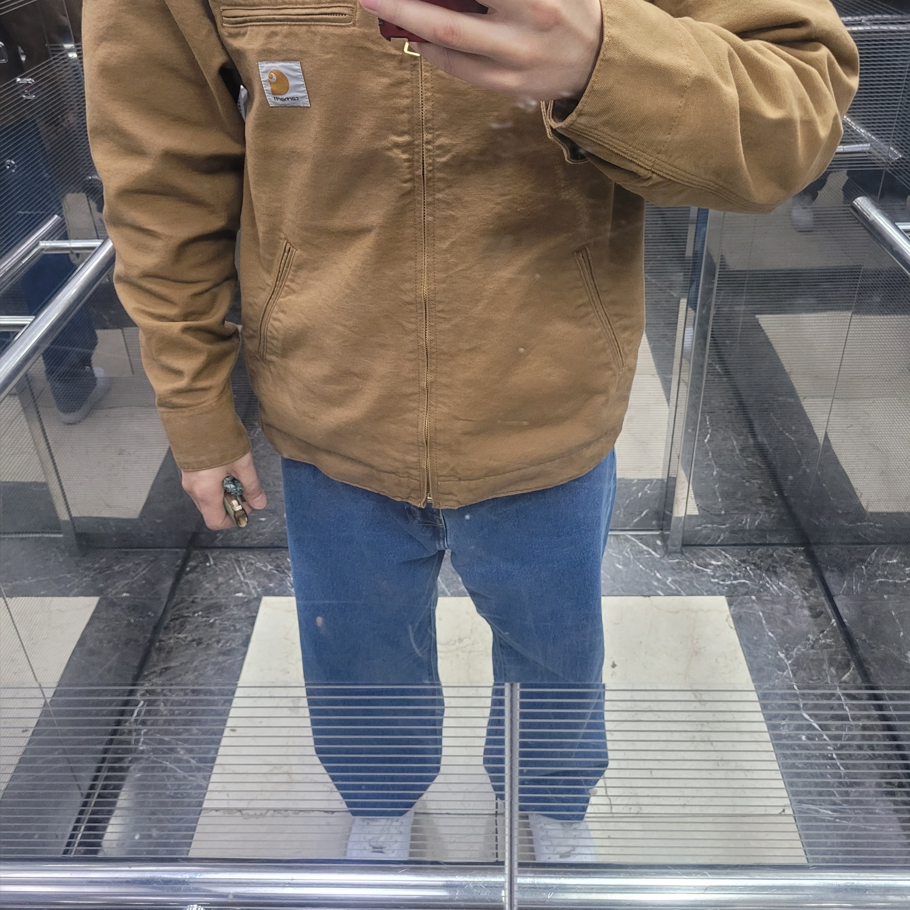 Carhartt WIP Landon Pant Blue Heavy Stone Wash 착용 스타일