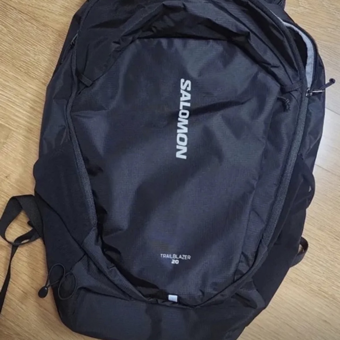 Salomon Trailblazer 20 Black 착용 스타일