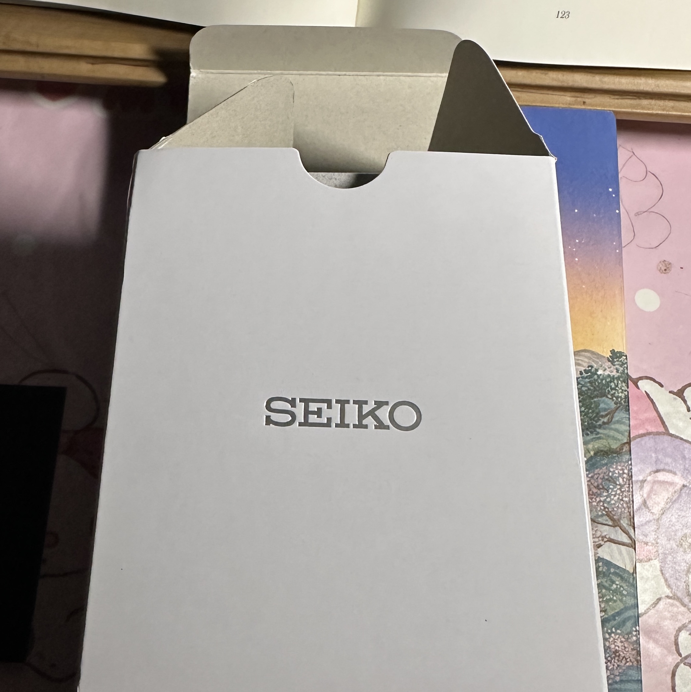 Seiko SWR049P1 28.4mm Black 착용 스타일 - 6
