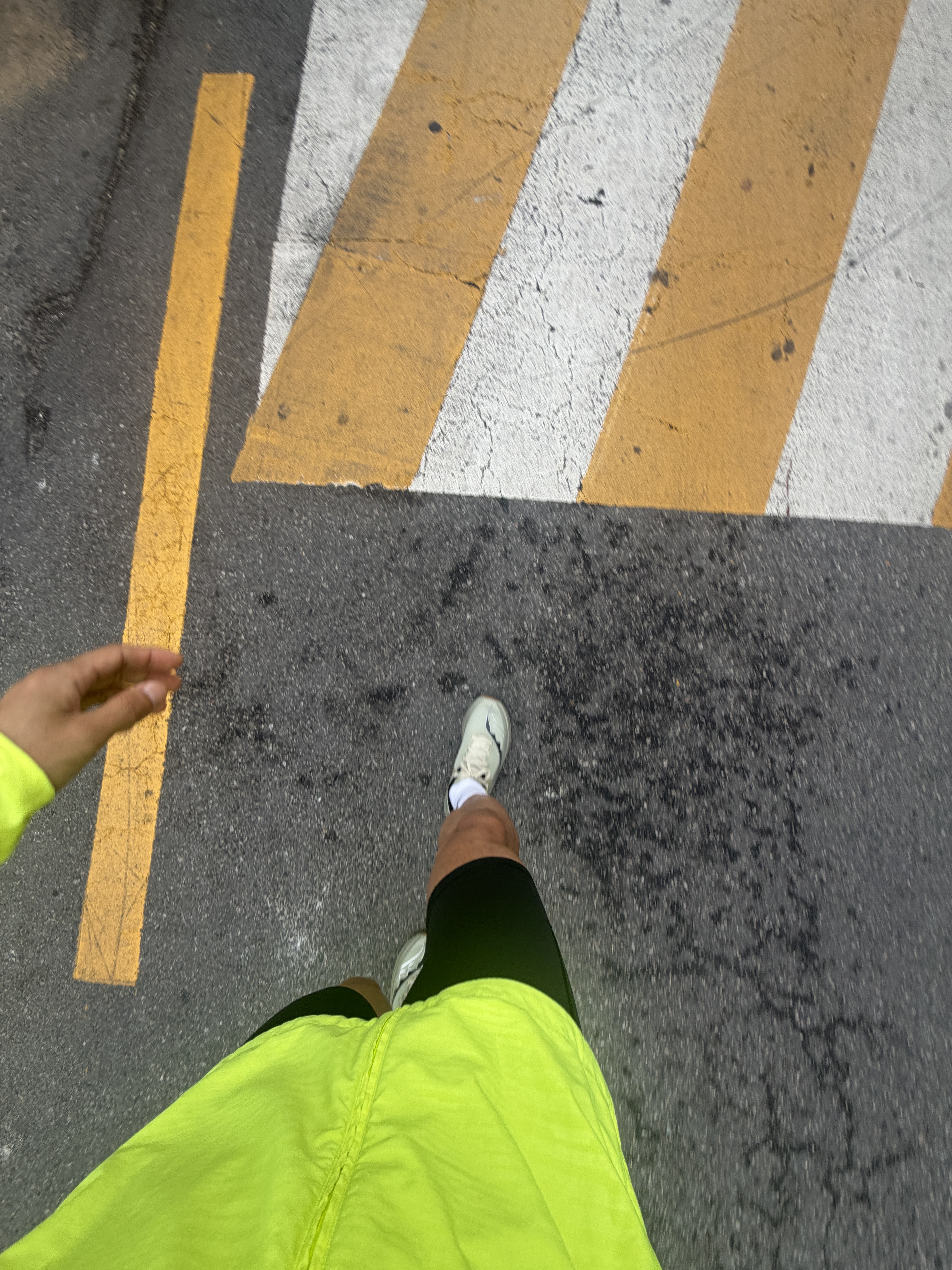 Saucony Endorphin Azura Sage Laurel 착용 스타일 - 1