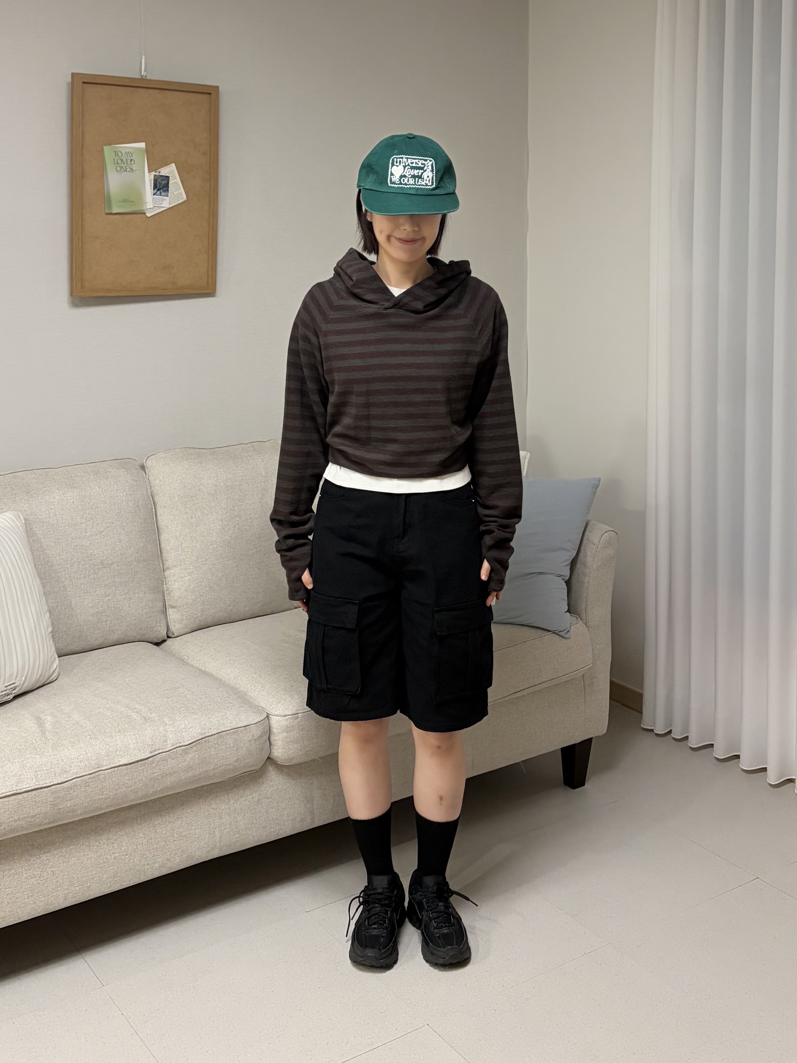 Matin Kim Matin Dusty Classic Logo Ball Cap Green, Polyteru Bermuda Cargo Pants Black 착용 스타일 - 2