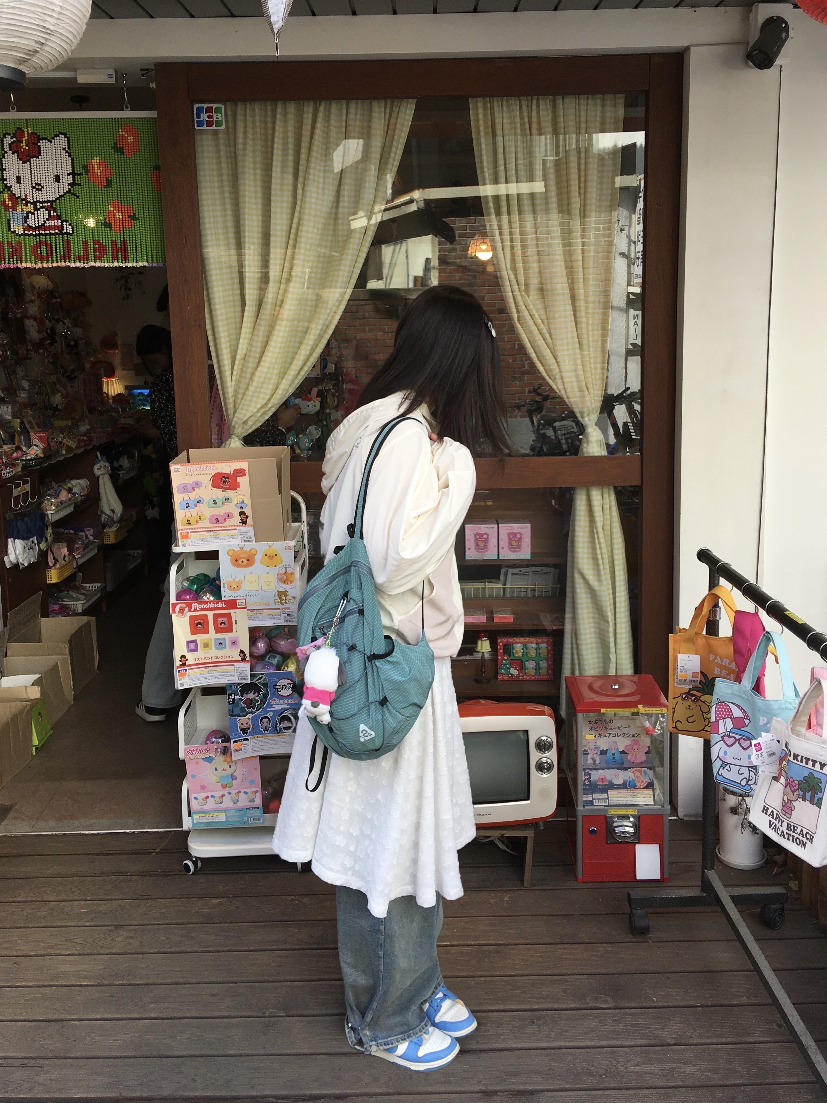 Heisan Ultra-light Compact Pocketbag V2  Nylon - Emerald (M) 착용 스타일
