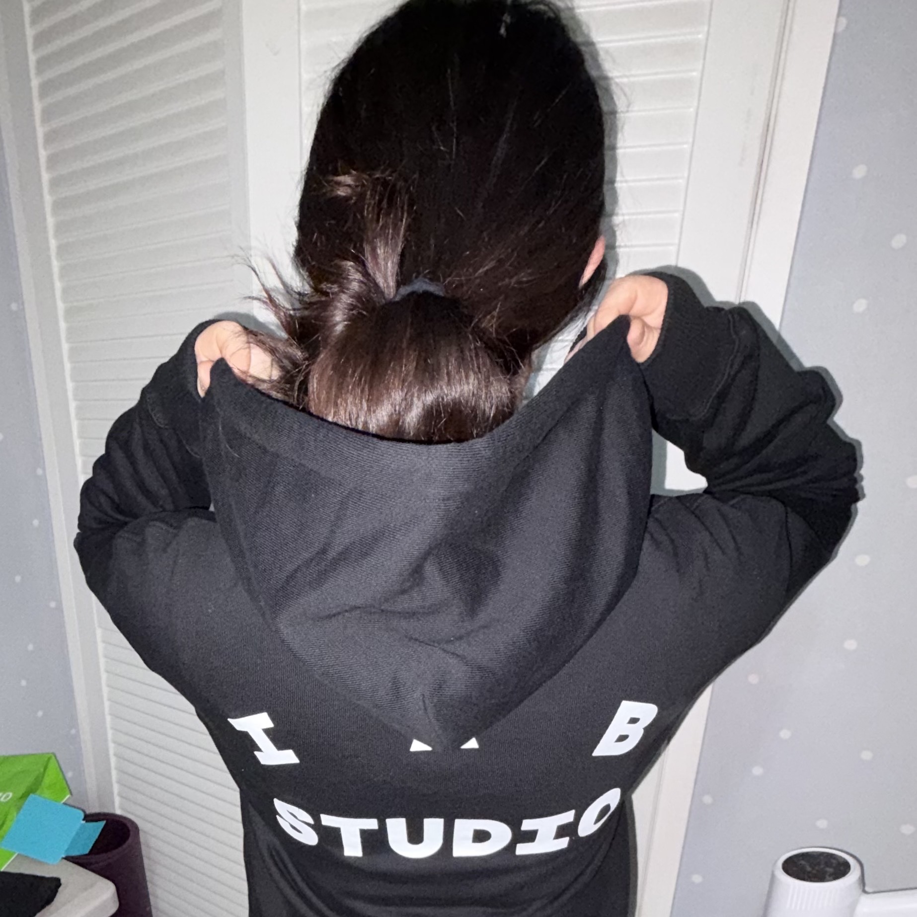 IAB Studio Zip-Up Hoodie Black - 26SS 착용 스타일 - 1