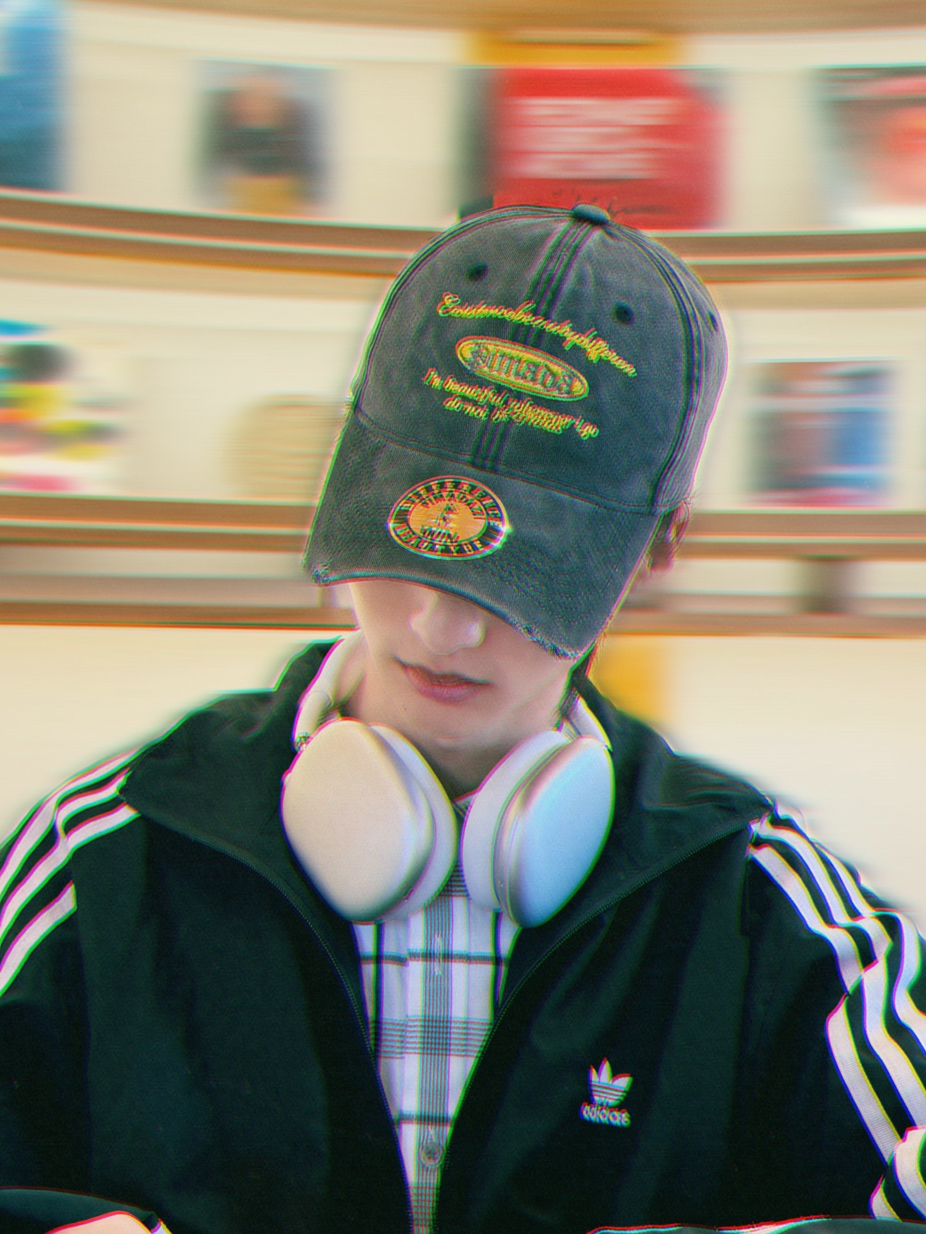 (W) Adidas Adilenium Oversized Track Top Black - KR Sizing, Apple AirPods Max Lightning Silver (Korean Ver.) 착용 스타일 - 4