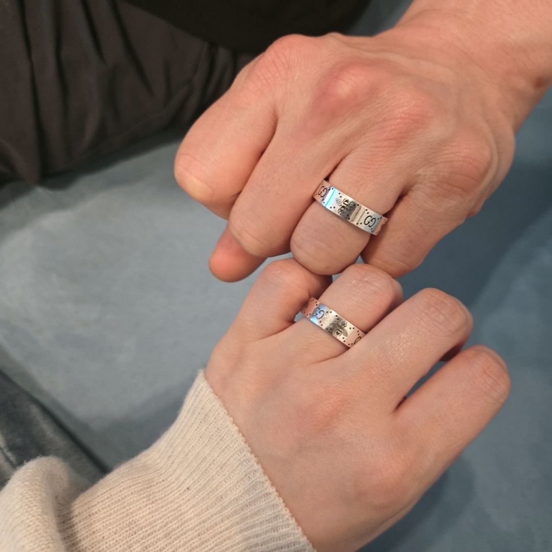 Gucci Double G Bee Engraved Ring Silver 착용 스타일