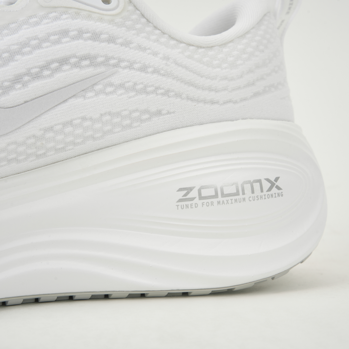 (W) 나이키 보메로 플러스 화이트 포톤 더스트((W) Nike Vomero Plus White Photon Dust) - 8