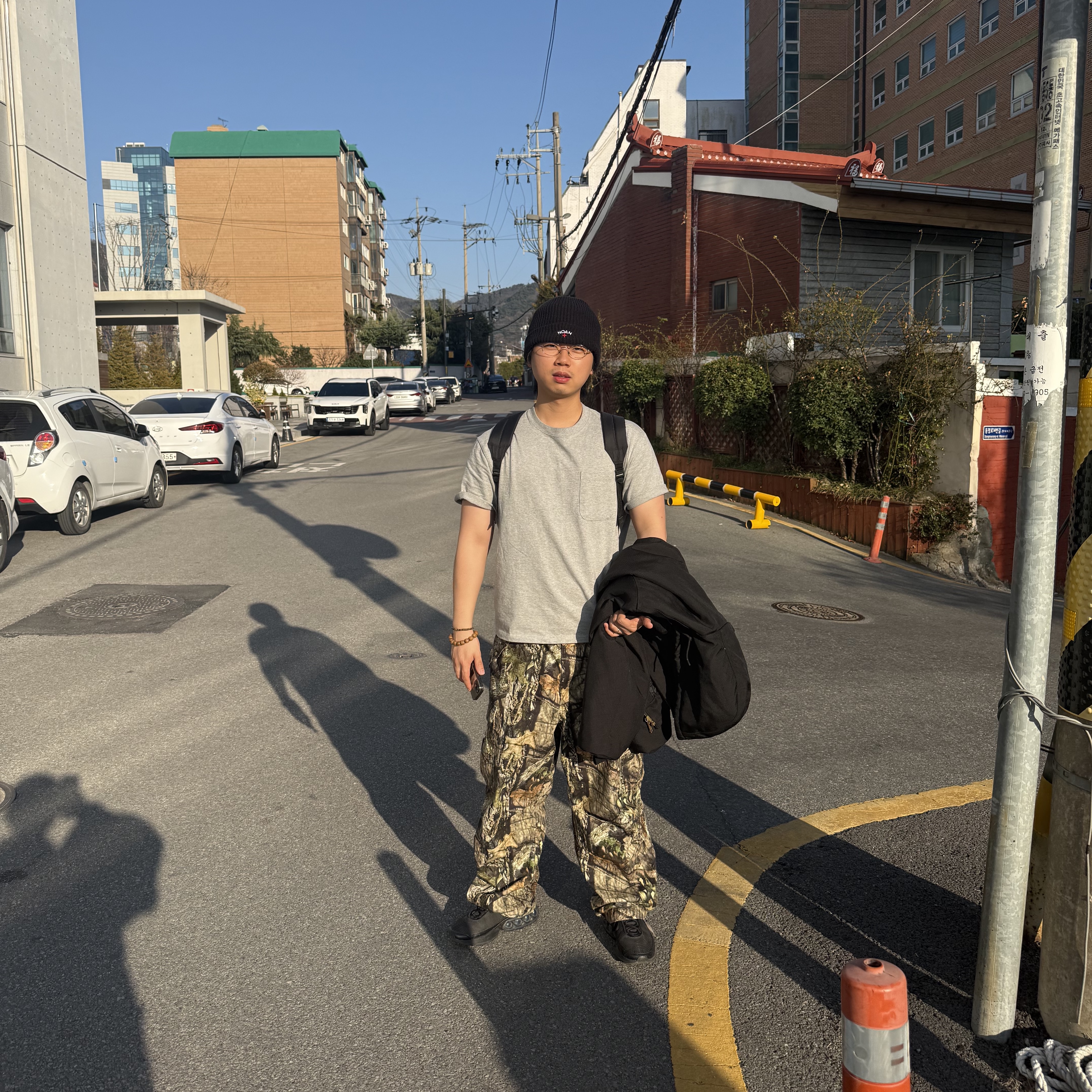 CDG Backpack Black, Nike Air Max Dn Black Grey 착용 스타일 - 2