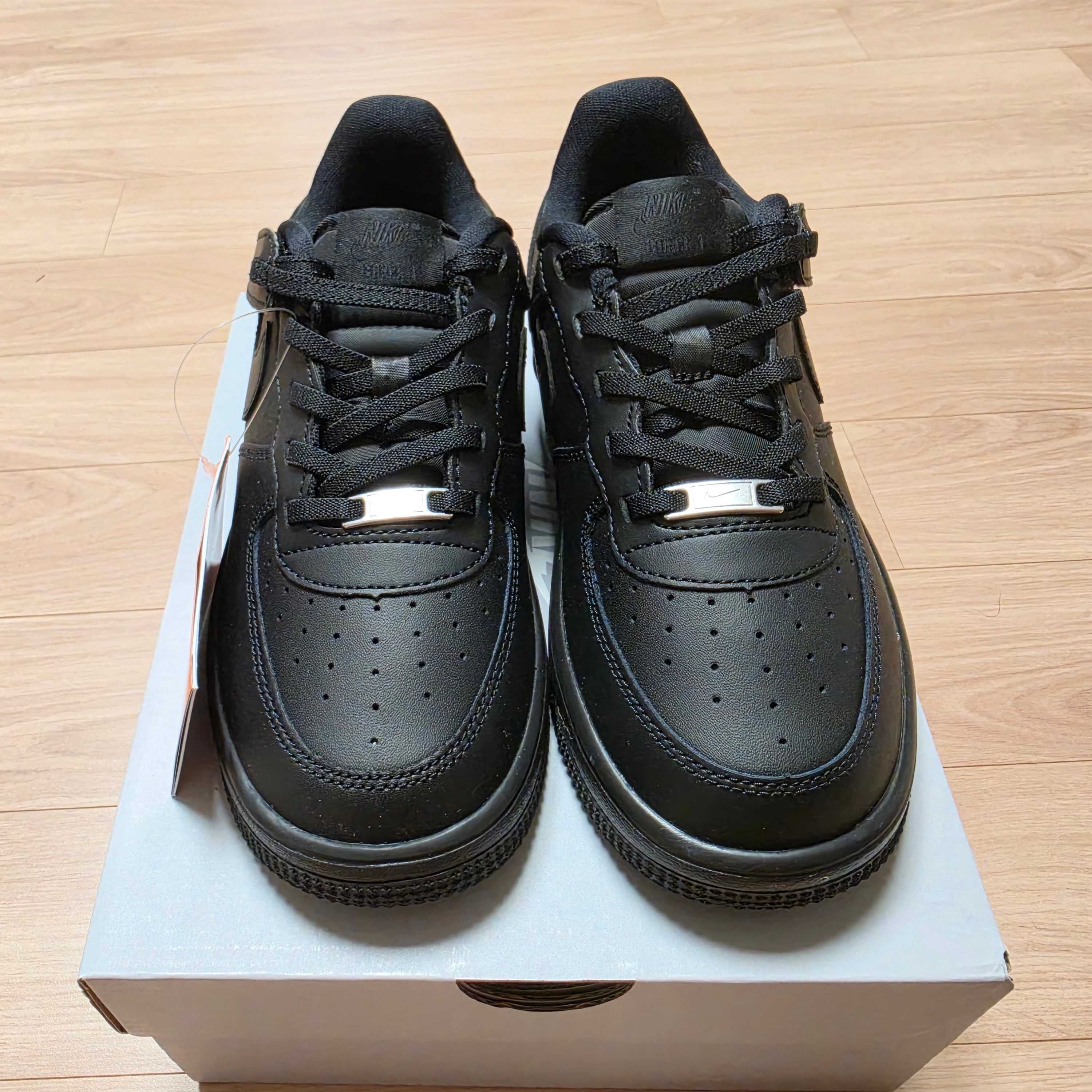 (PS) Nike Force 1 Low EasyOn White 착용 스타일 - 2